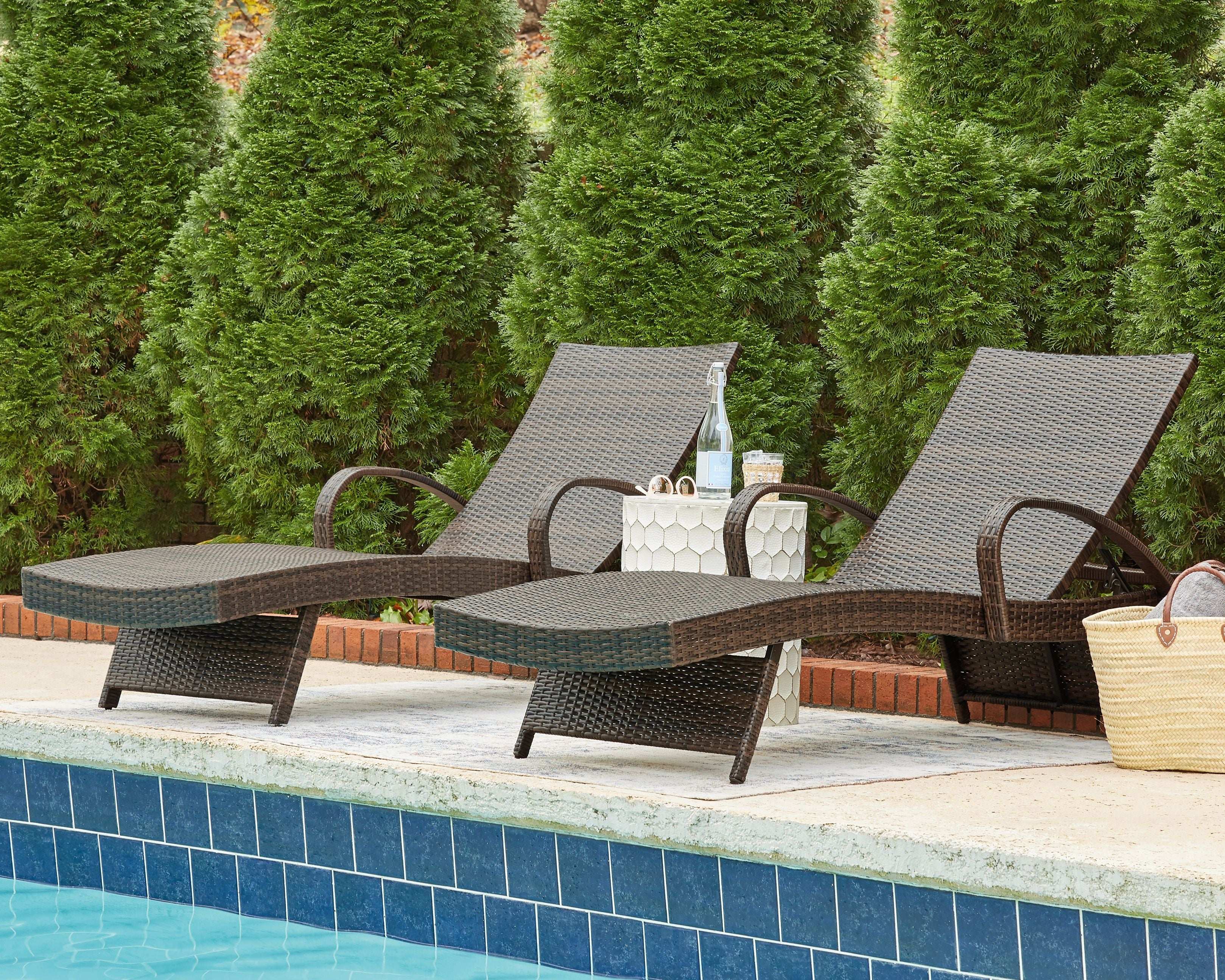 Kantana - Chaise Lounge - Best Buy Furniture