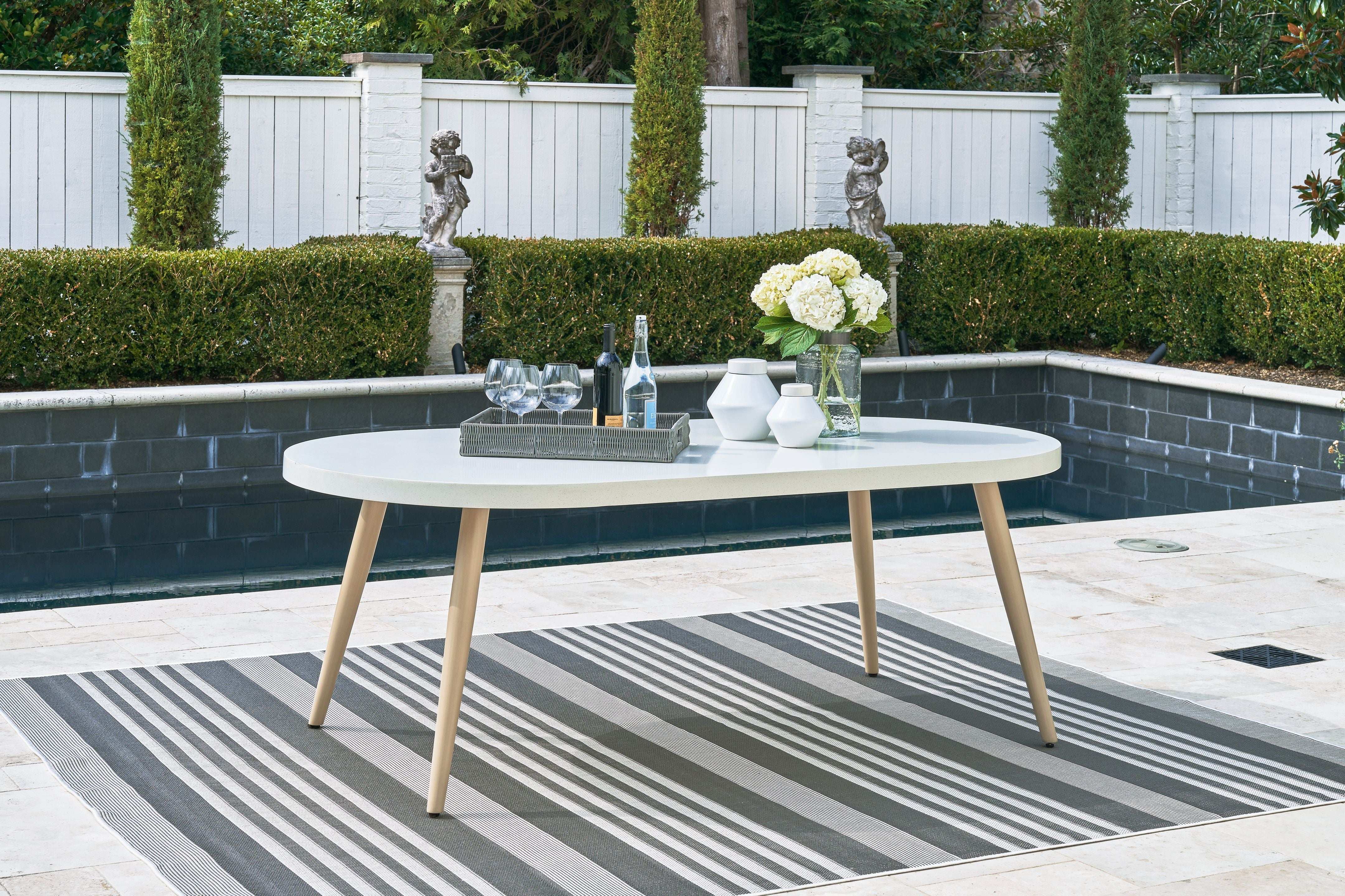 Seton Creek - Oval Dining Table With Umb Opt - White - Best Buy Furniture
