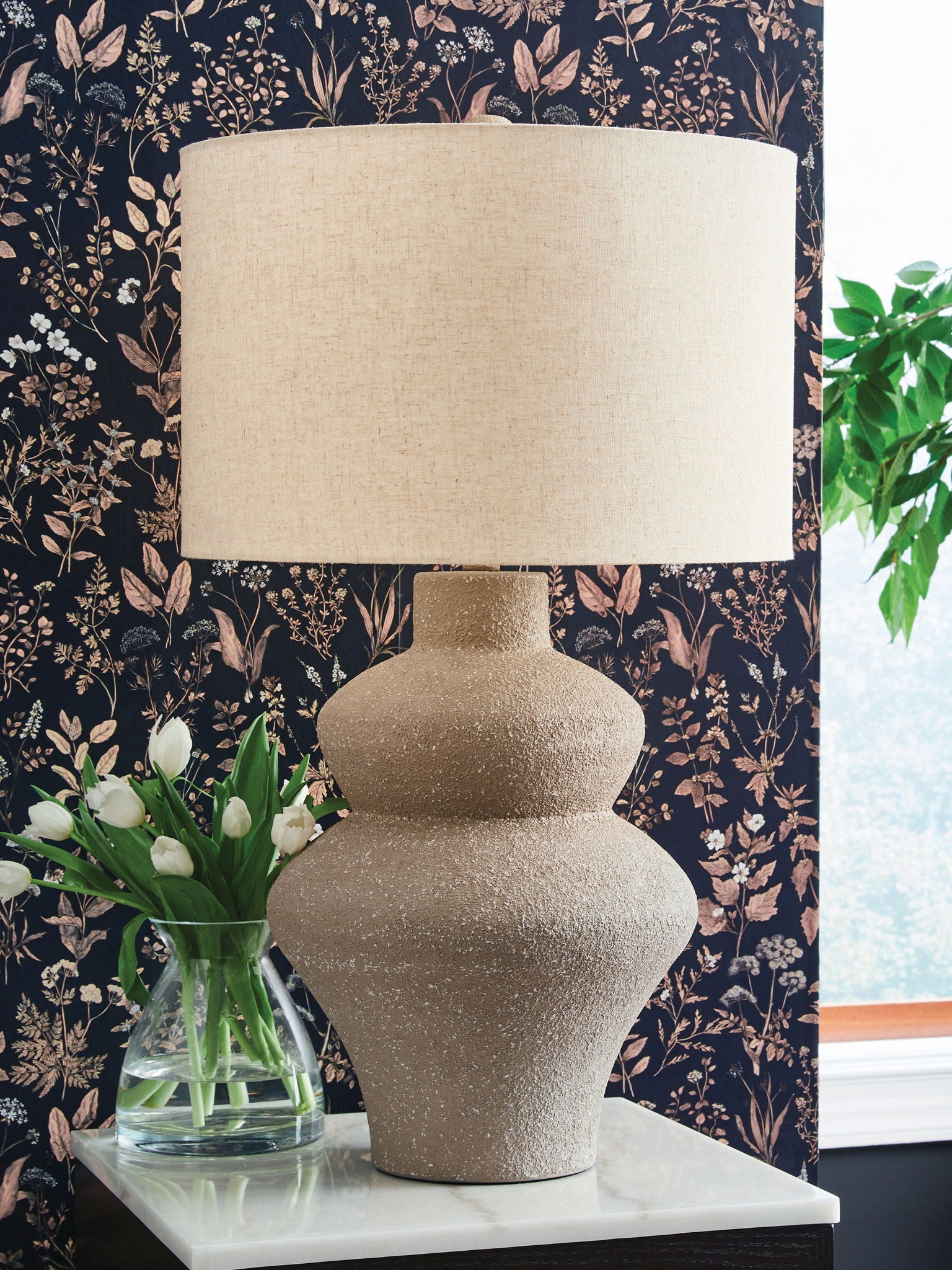 Jossleigh - Metal Table Lamp - Beige - Best Buy Furniture