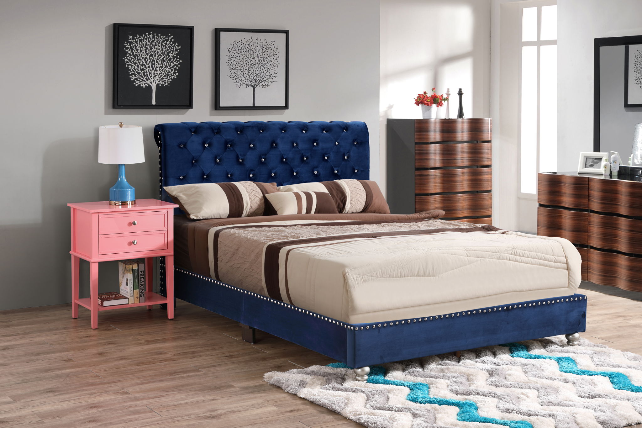 Elegant Transitional Upholstered Bed - Best Buy Furniture