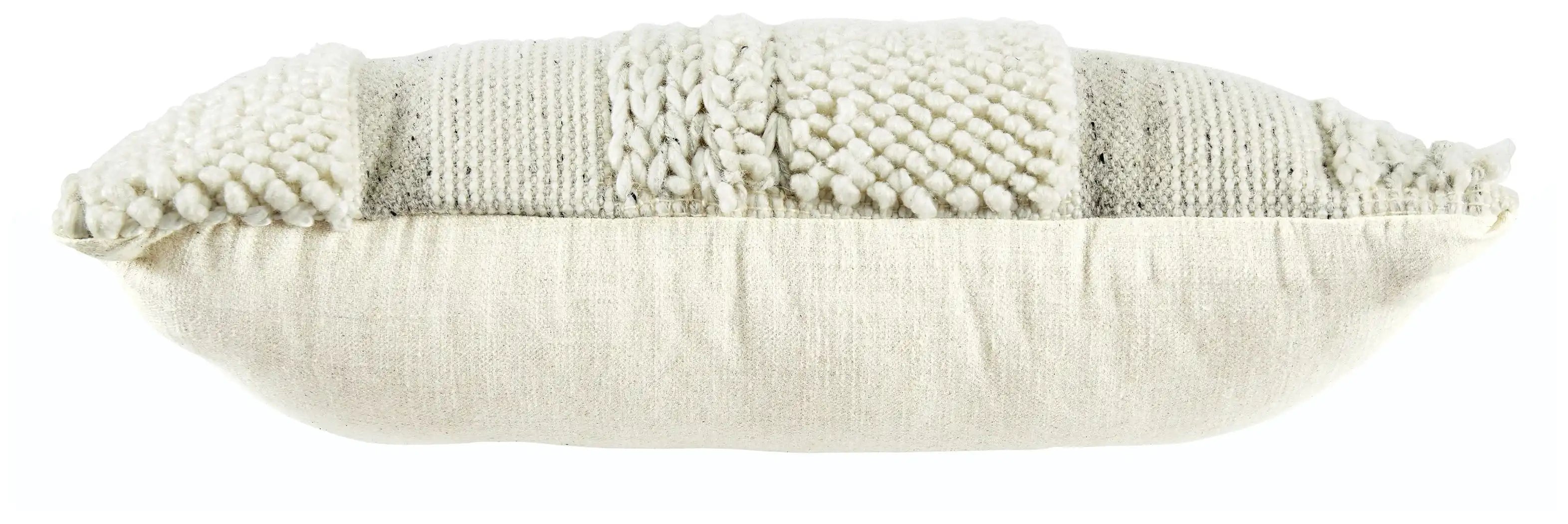 Standon - Pillow - Best Buy Furniture
