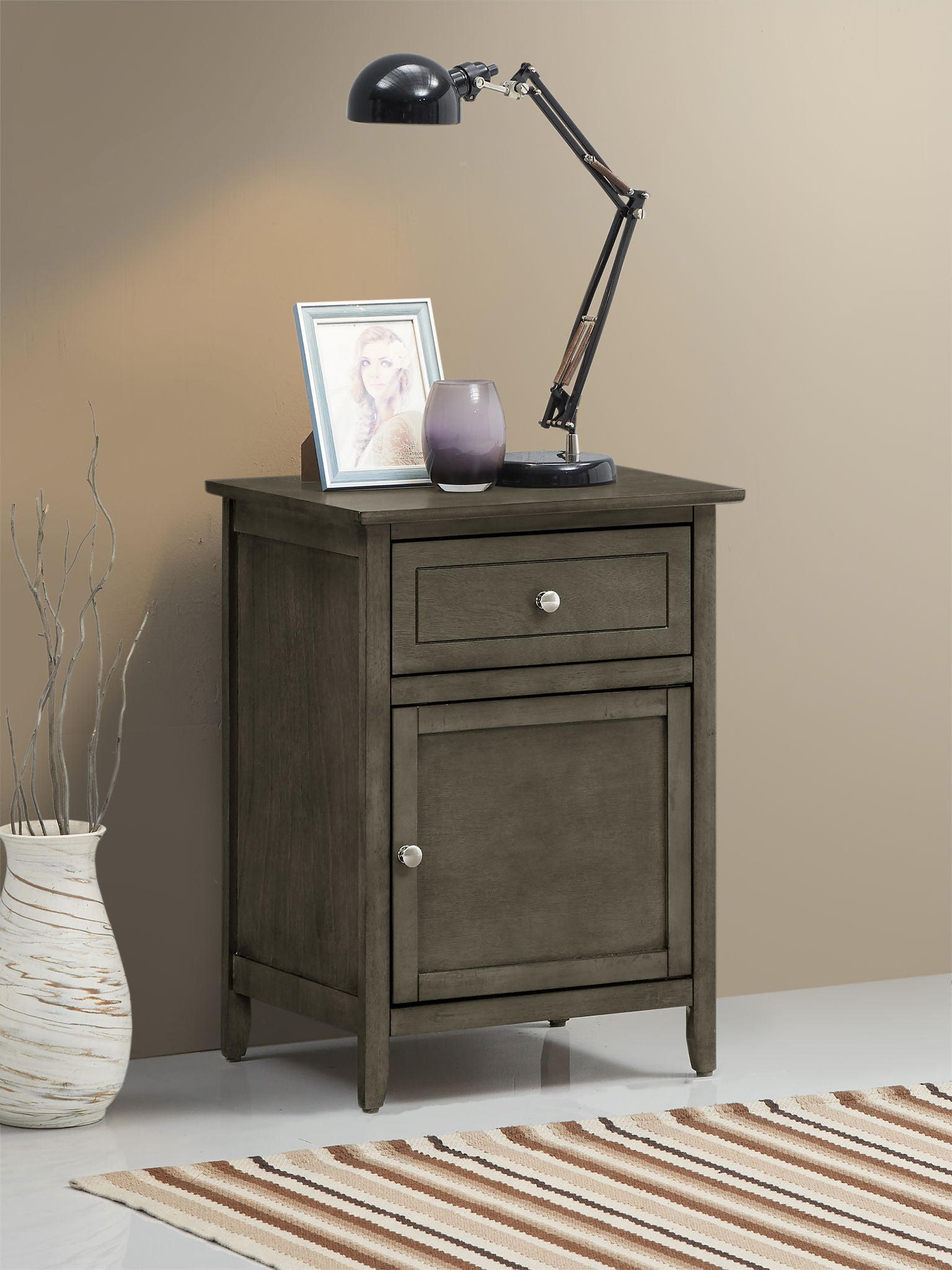 Izzy - 1 Drawer /1 Door Nightstand - Best Buy Furniture