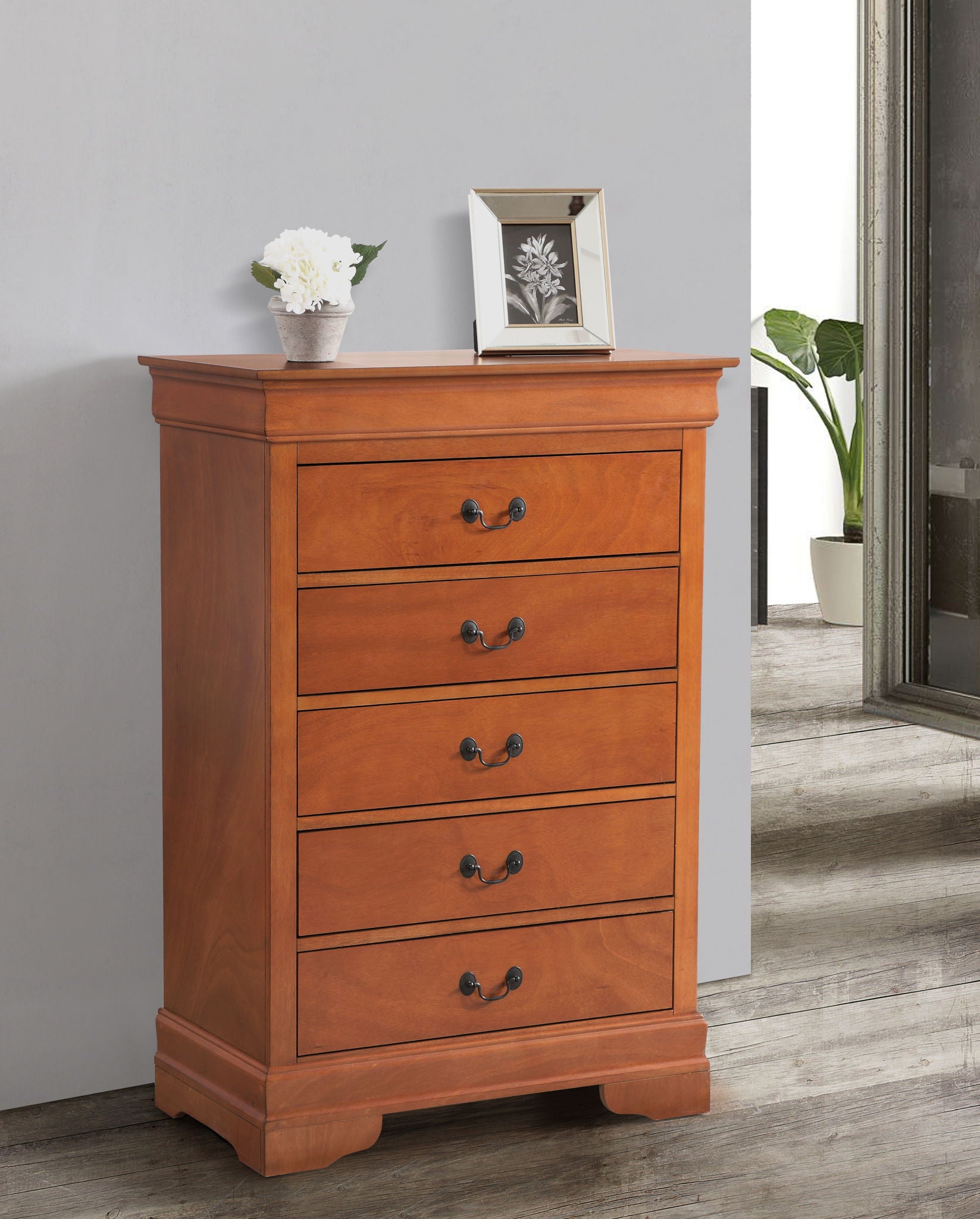 Traditional Style Storage Chest Elegant - Best Buy Furniture
