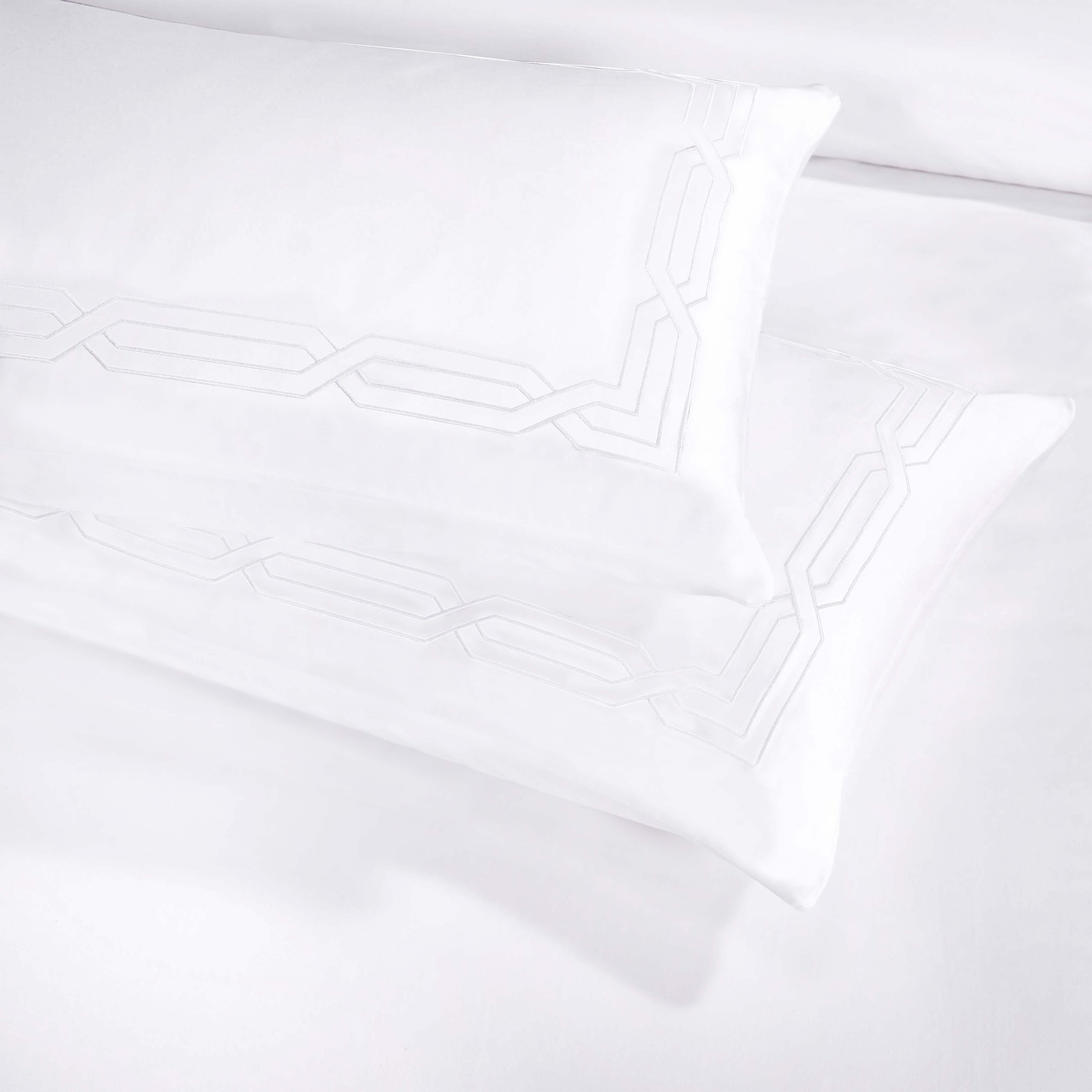 1200 Thread Count Egyptian Cotton Embroidered Scroll Duvet Cover Set