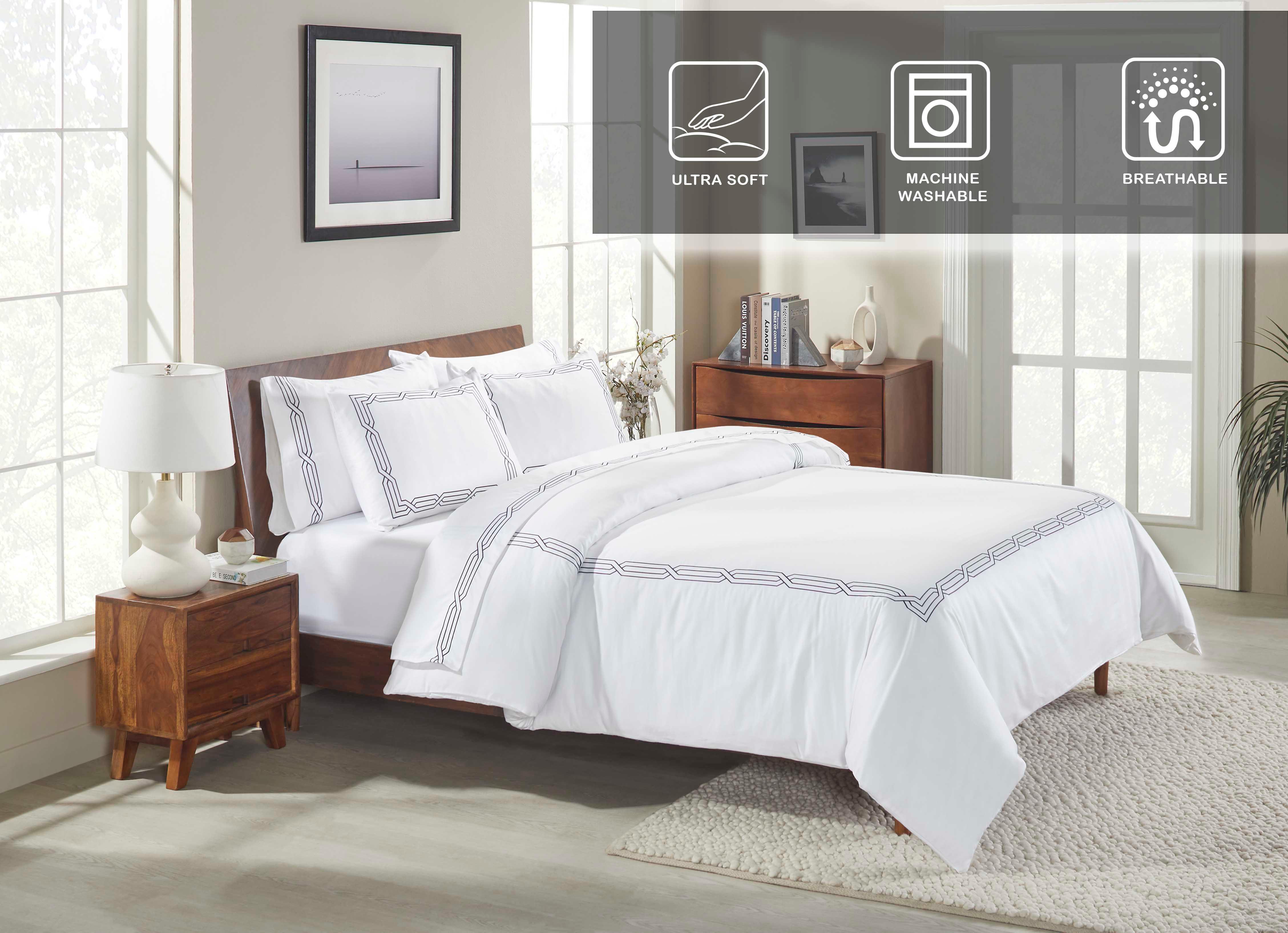 1200 Thread Count Egyptian Cotton Embroidered Scroll Duvet Cover Set