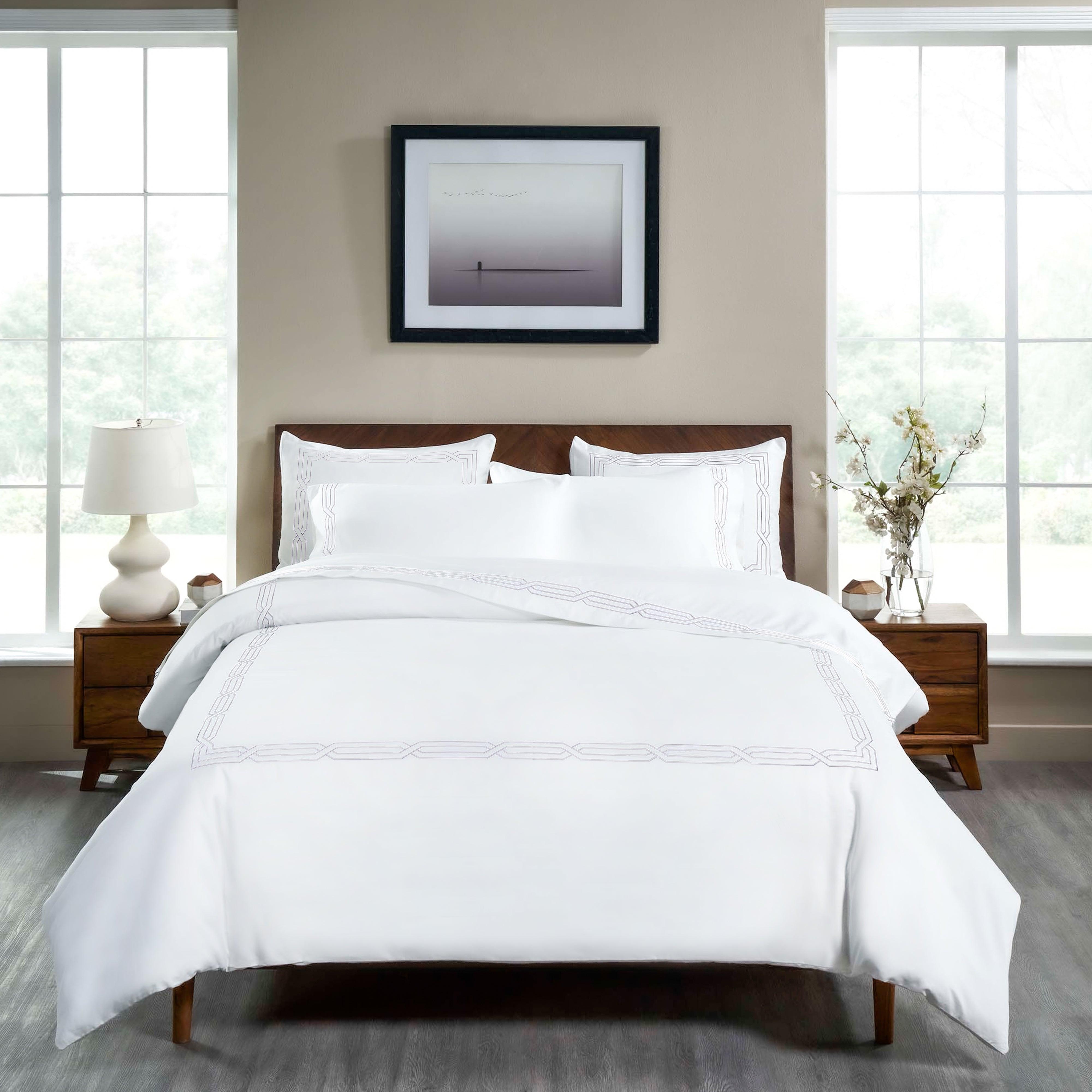1200 Thread Count Egyptian Cotton Embroidered Scroll Duvet Cover Set
