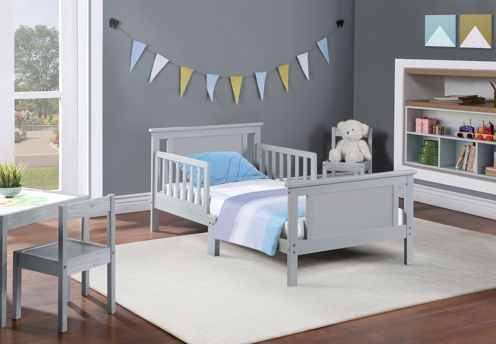 Connelly - Reversible Panel Toddler Bed - Best Buy Furniture