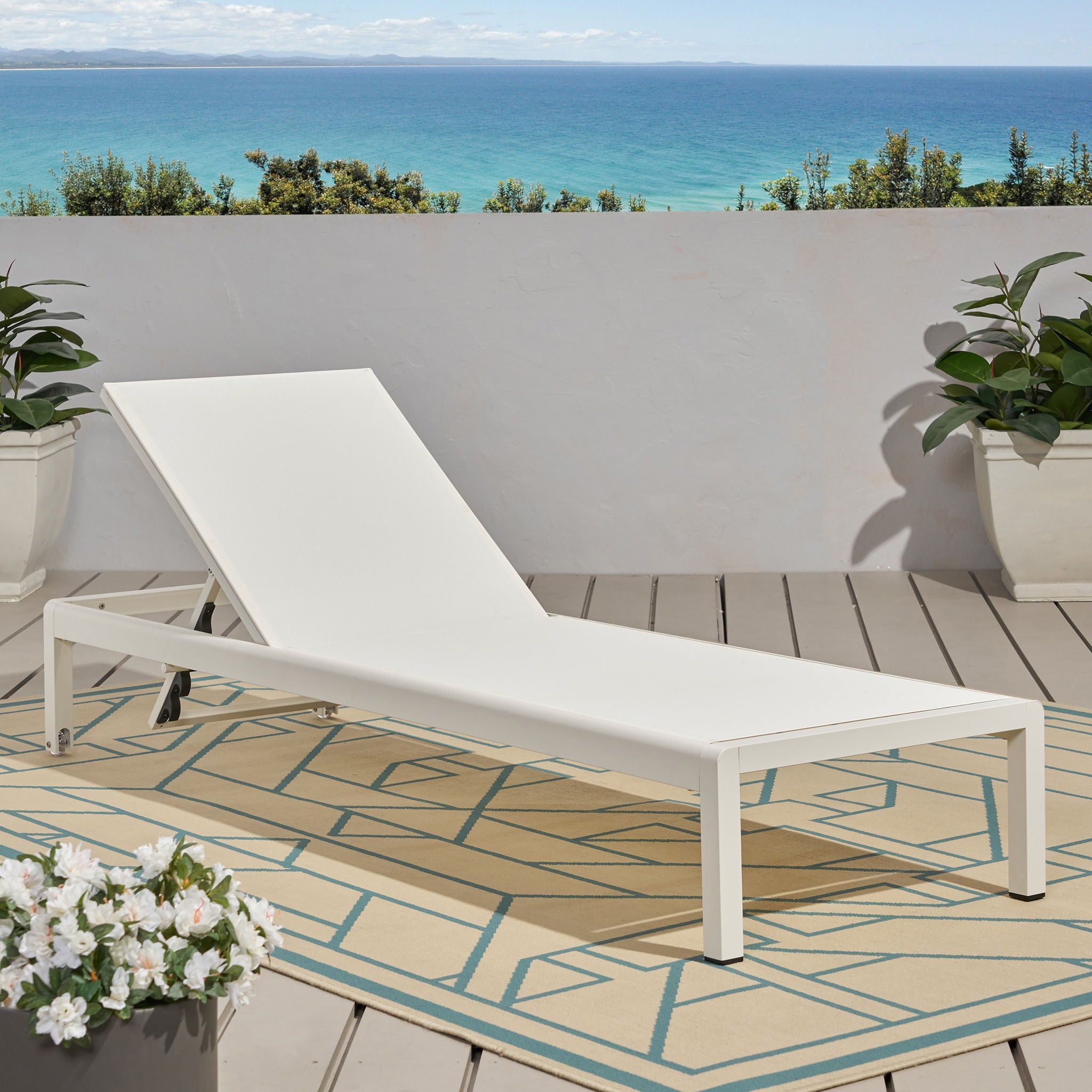 Outdoor Patio Chaise Lounge With 5 Reclining Positions - Best Buy Furniture