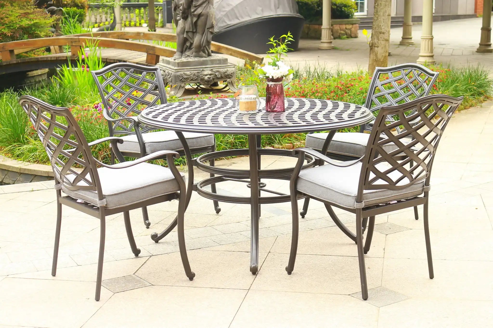 Round 49" Long Aluminum Dining Set With Cushions - Best Buy Furniture