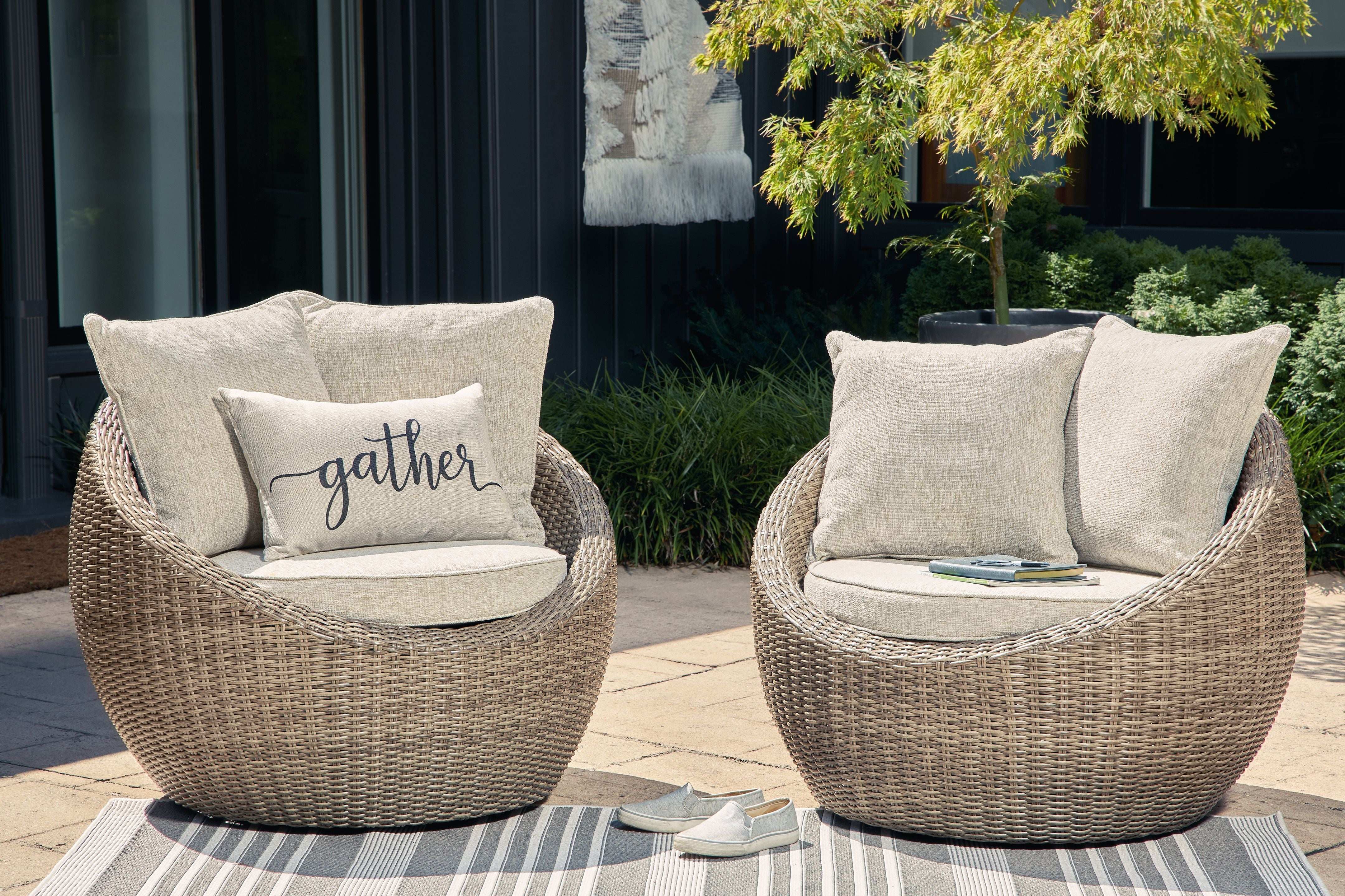 Danson - Swivel Lounge With Cushion - Best Buy Furniture