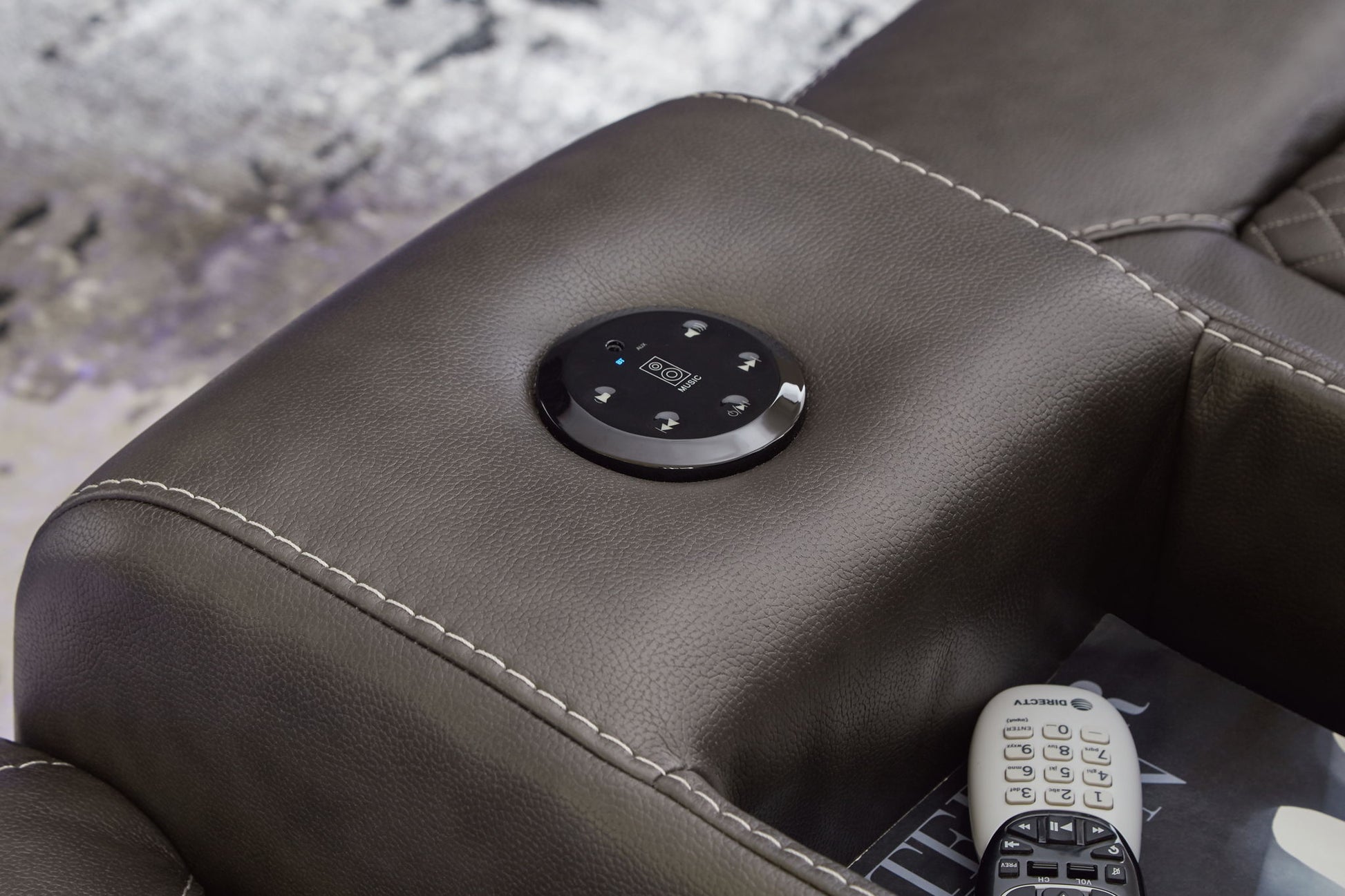 Fyne-dyme - Reclining Living Room Set - Best Buy Furniture