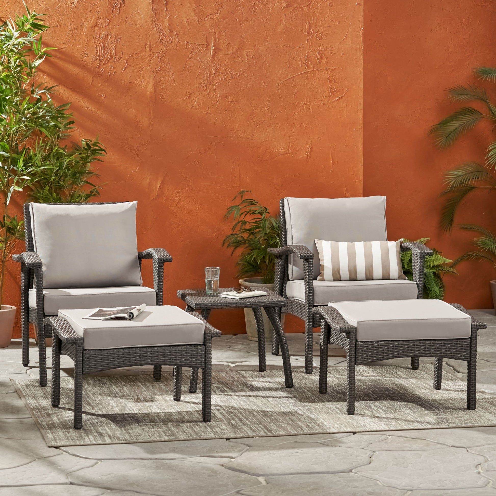 Honolulu - Modern Chat Set of 5 With Wicker - Gray / Silver - Best Buy Furniture