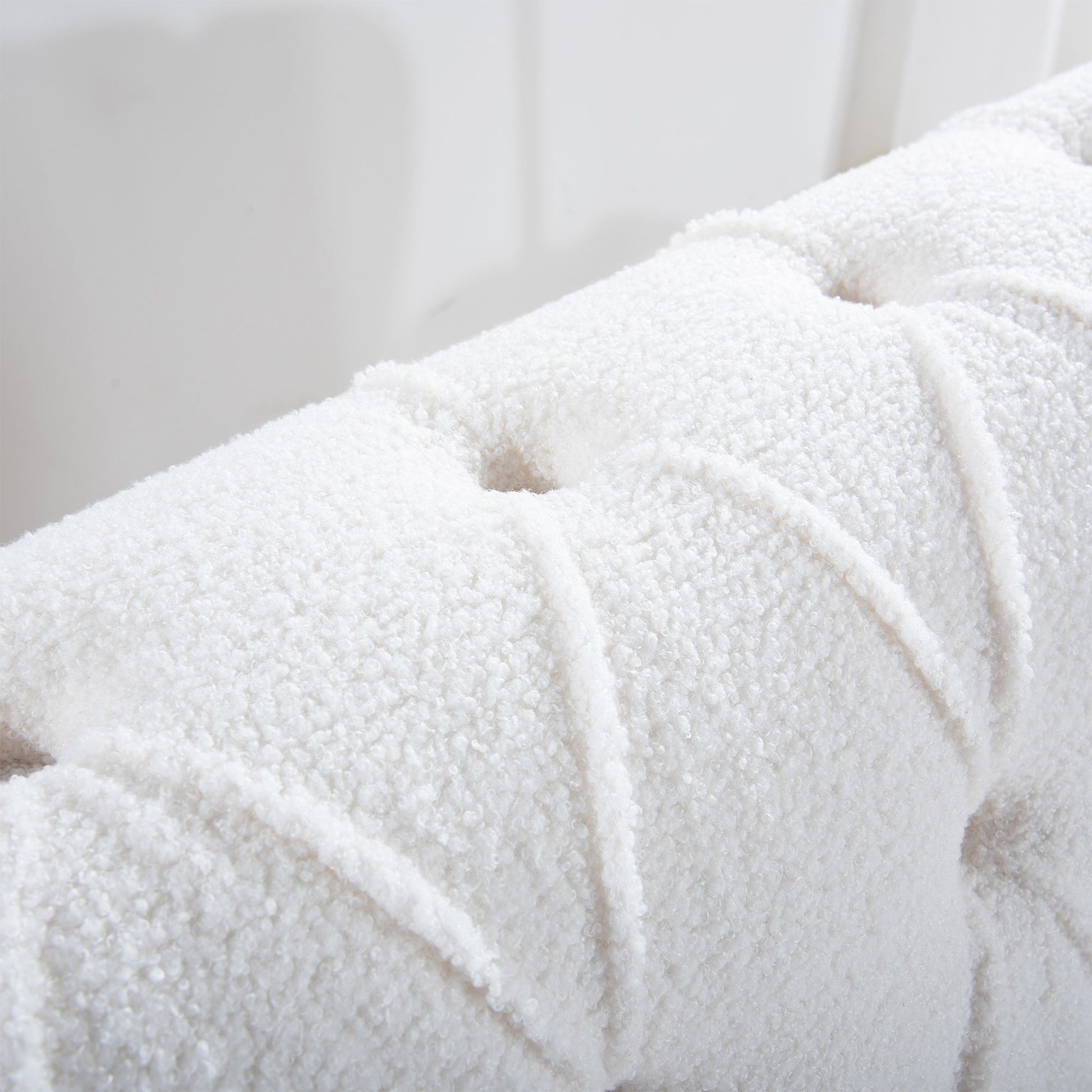 Rolled Arm Chesterfield 3 Seater Sofa - Best Buy Furniture