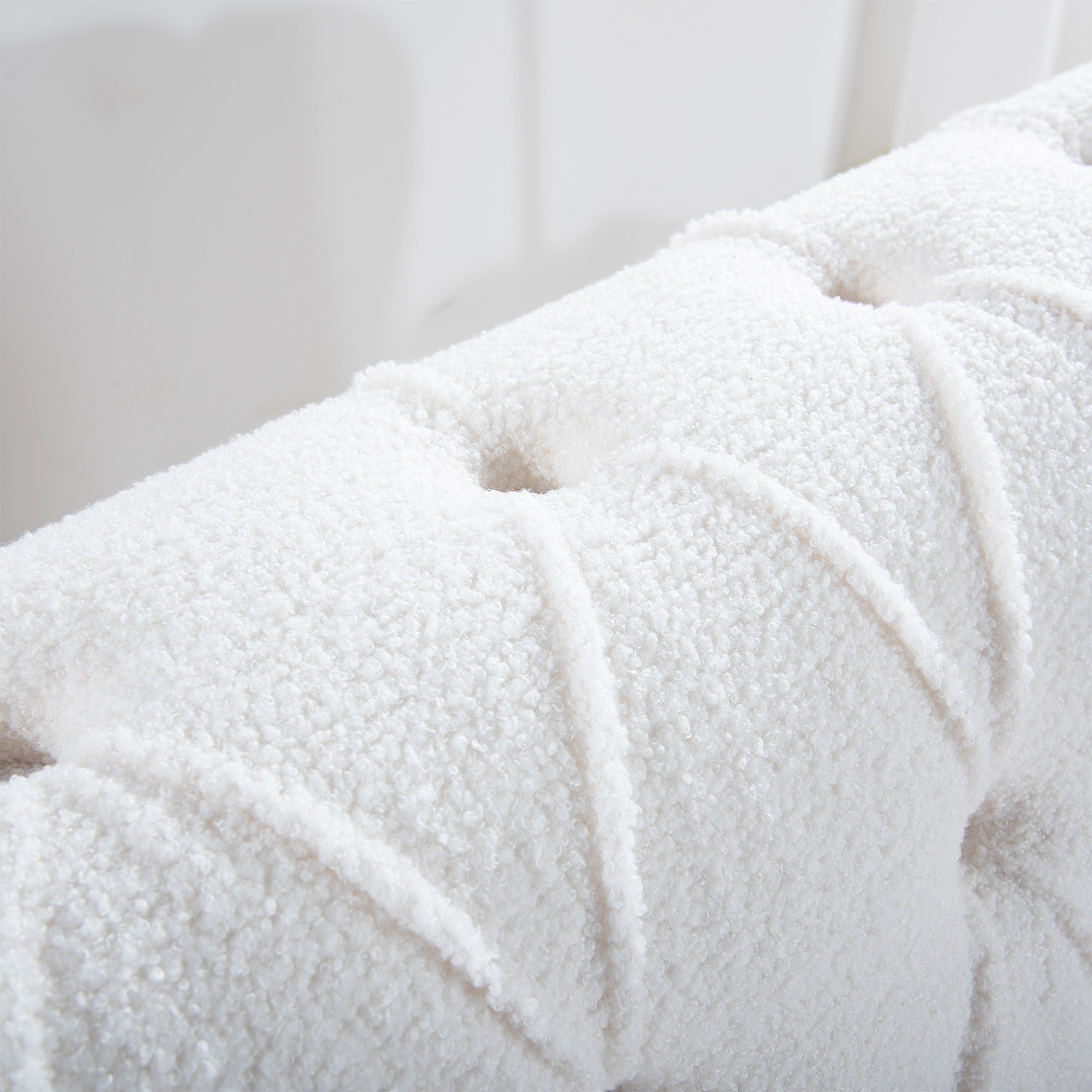 Rolled Arm Chesterfield 3 Seater Sofa - Best Buy Furniture