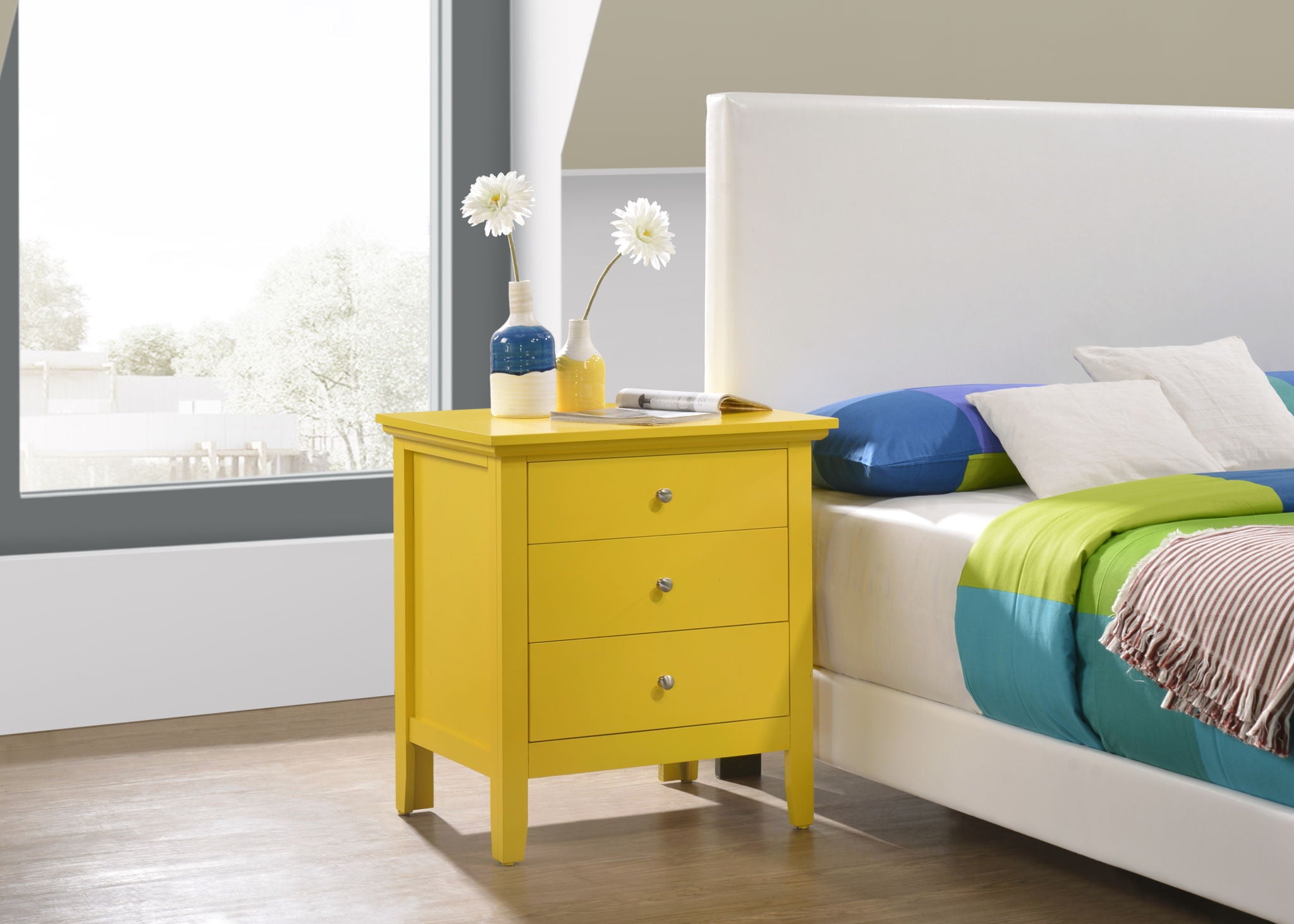 Hammond - 3 Drawer Nightstand - Best Buy Furniture