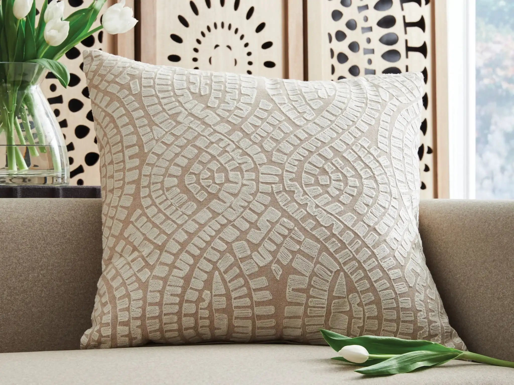 Cortlen - Pillow - Best Buy Furniture