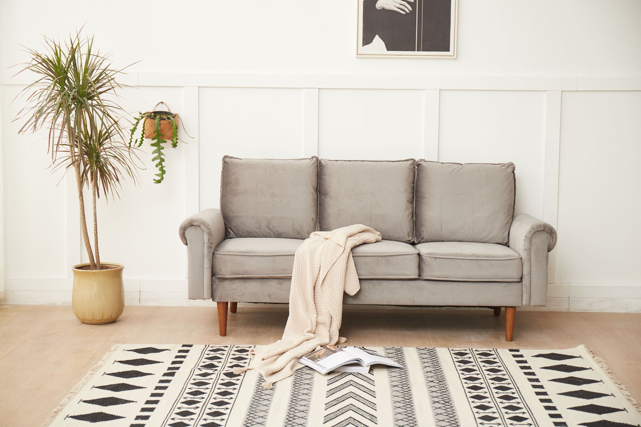 Graceful Design Plush Comfort Sofa - Best Buy Furniture