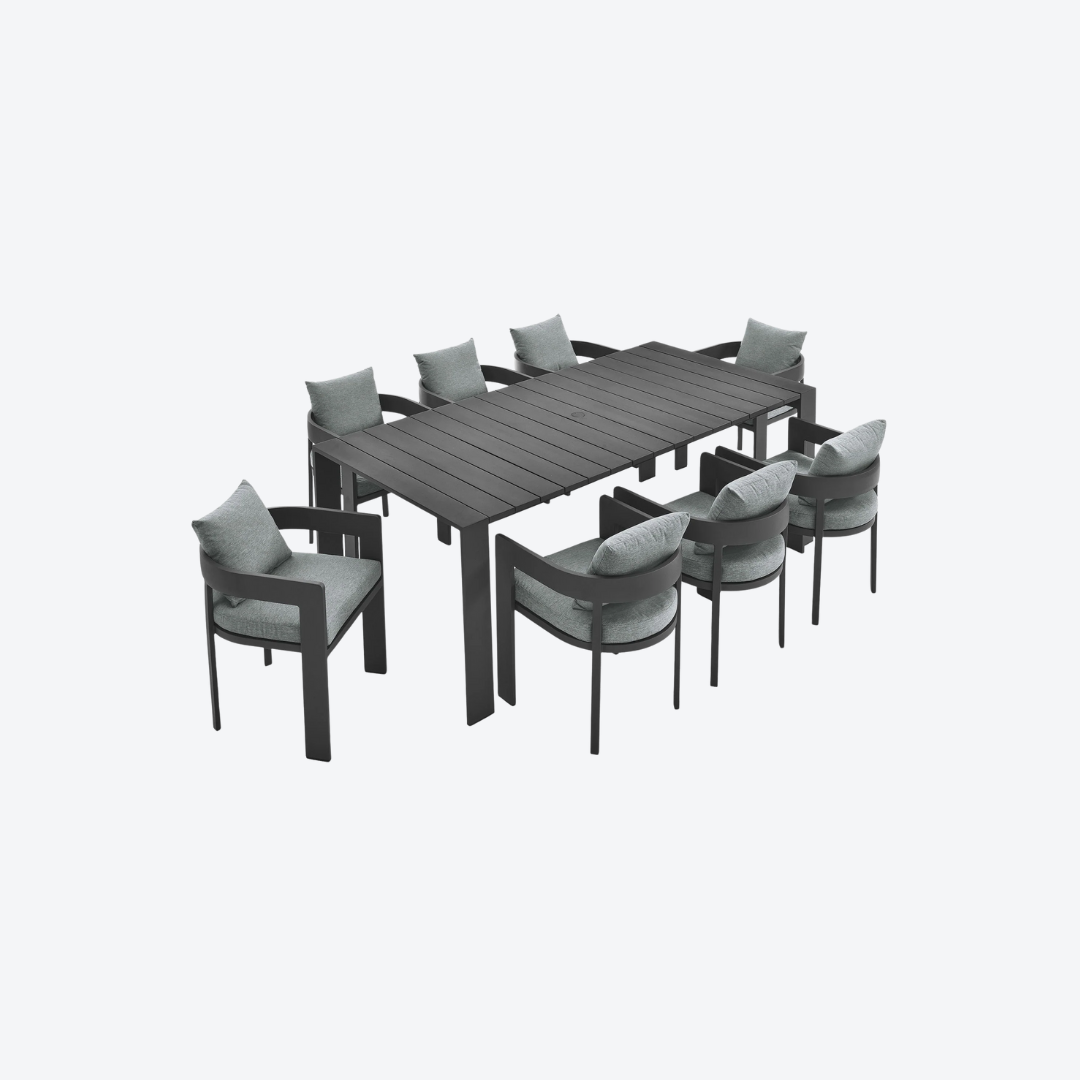 Outdoor Dining Tables