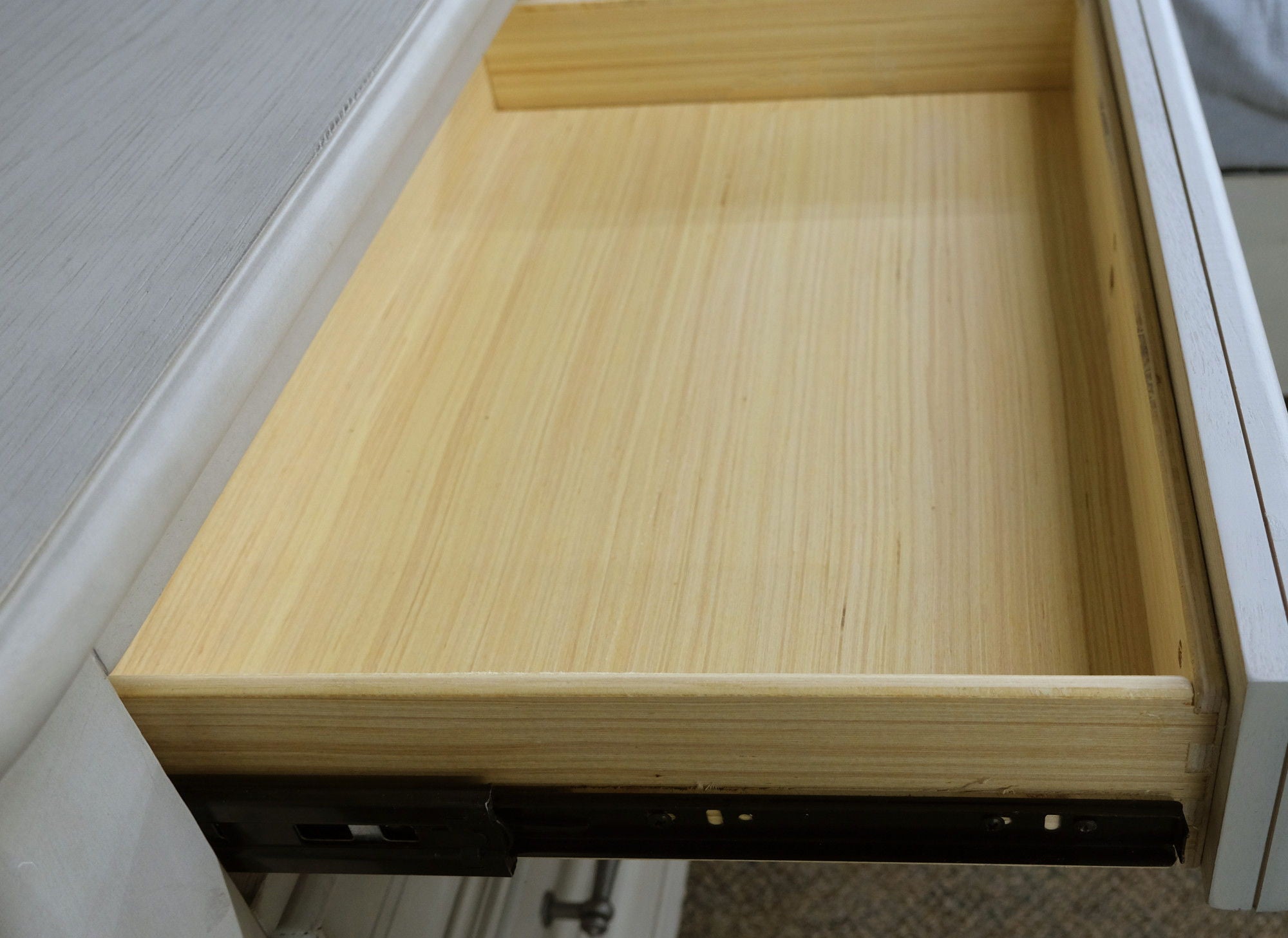 Mariano - 3 Drawer Nightstand With USB - Gray - Best Buy Furniture