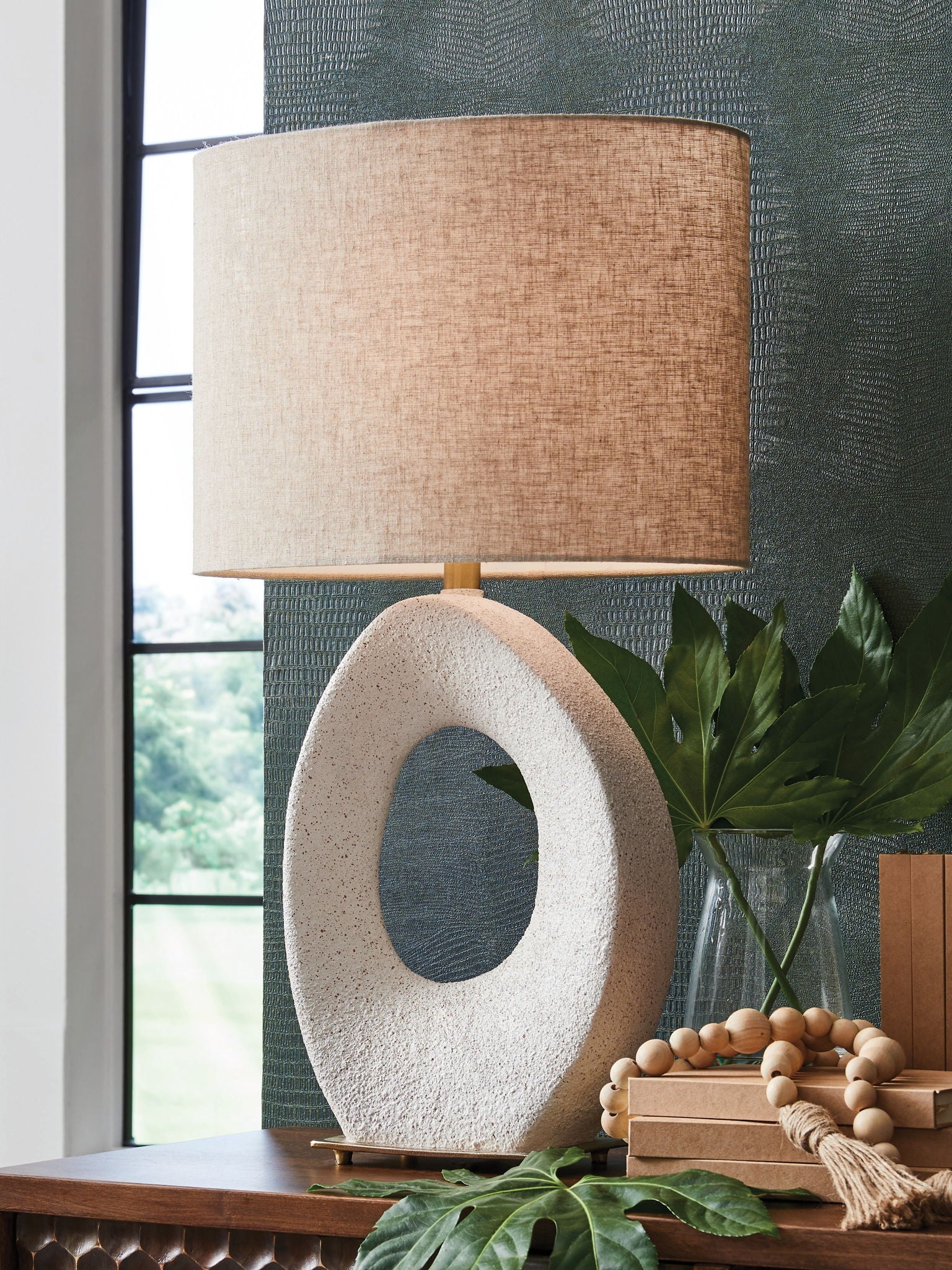 Trentlen - Paper Table Lamp - Cream / Gold Finish - Best Buy Furniture