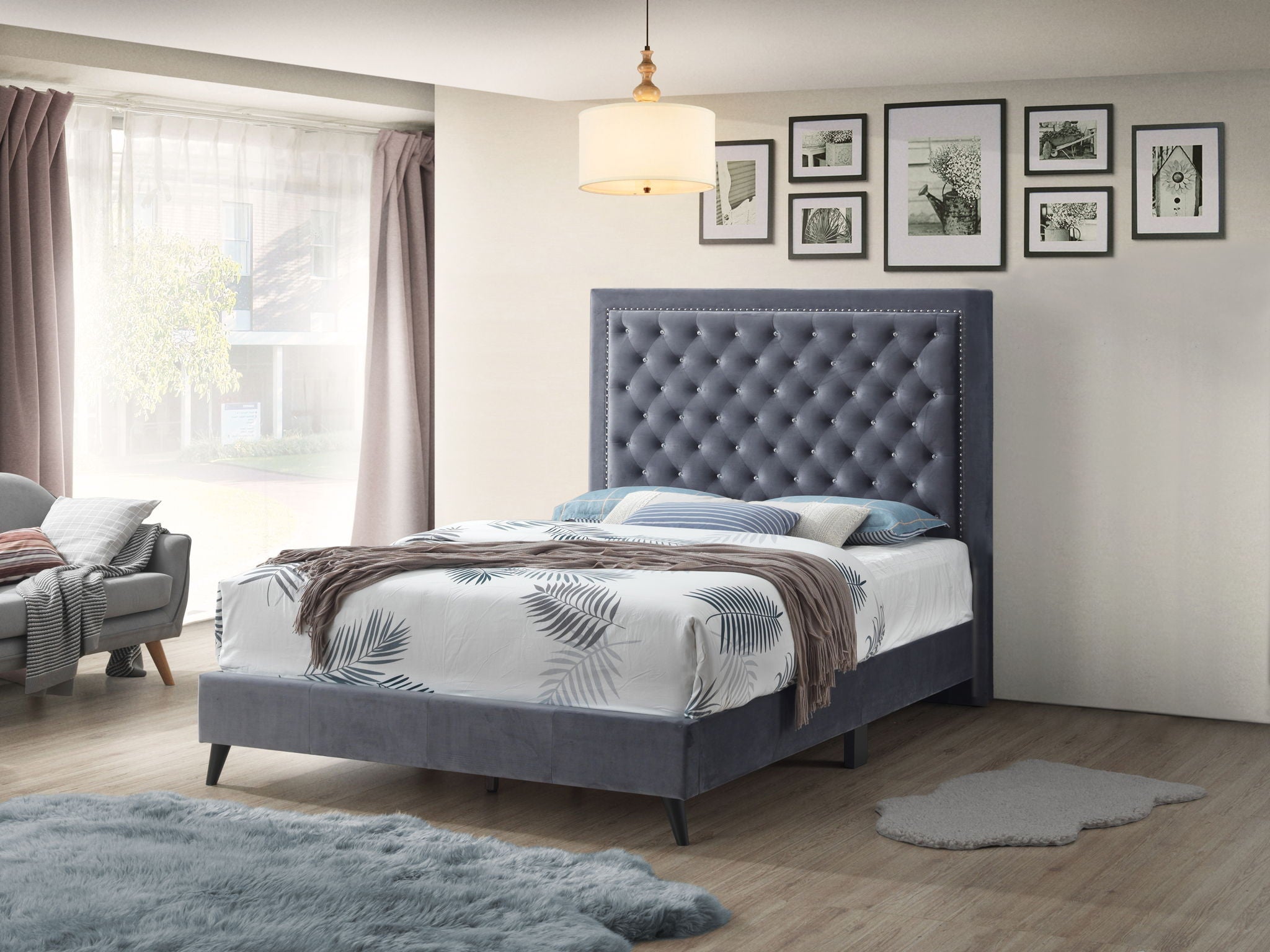 Classic Design Bed Elegant Glamour - Best Buy Furniture