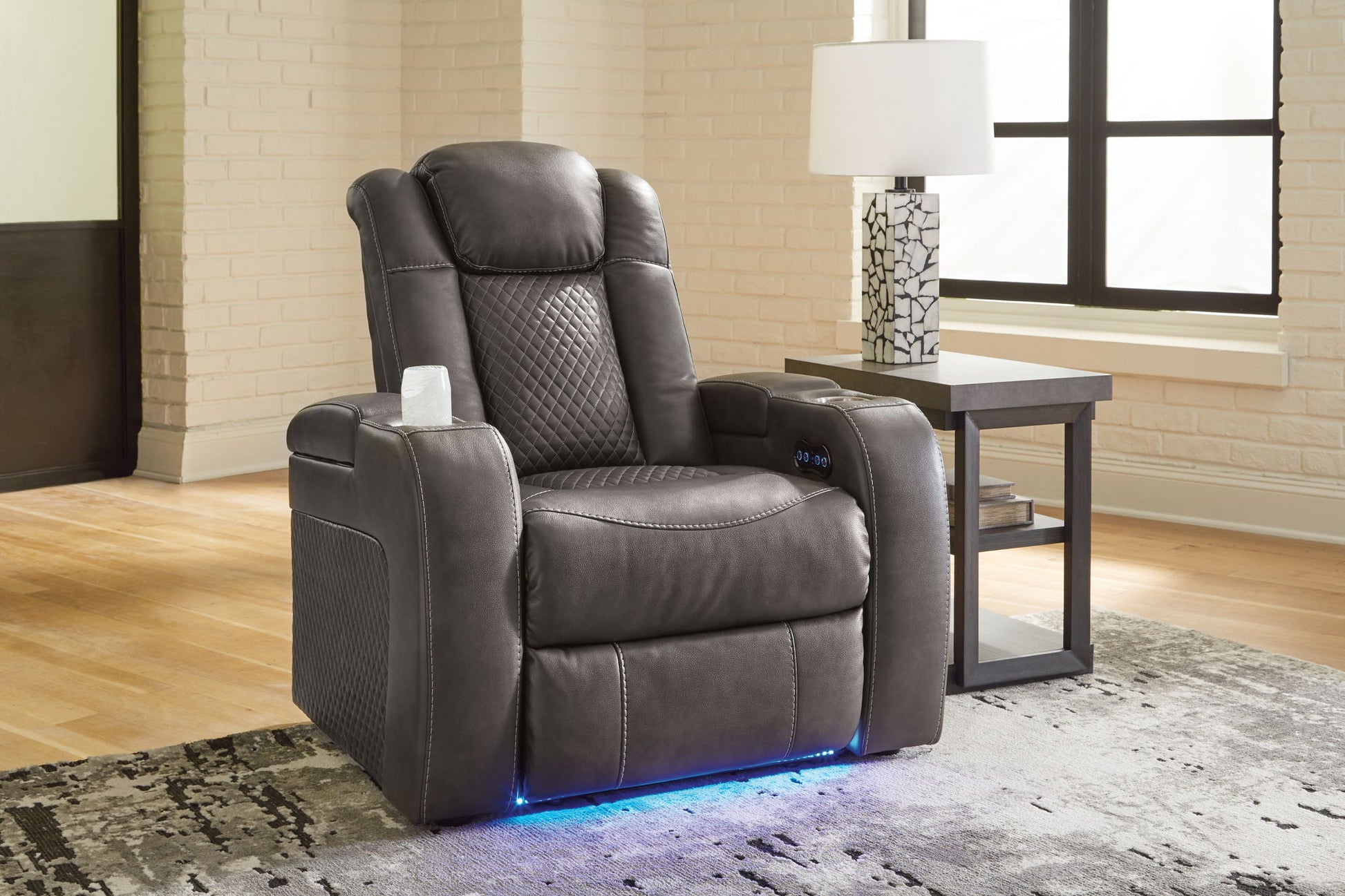 Fyne-dyme - Reclining Living Room Set - Best Buy Furniture