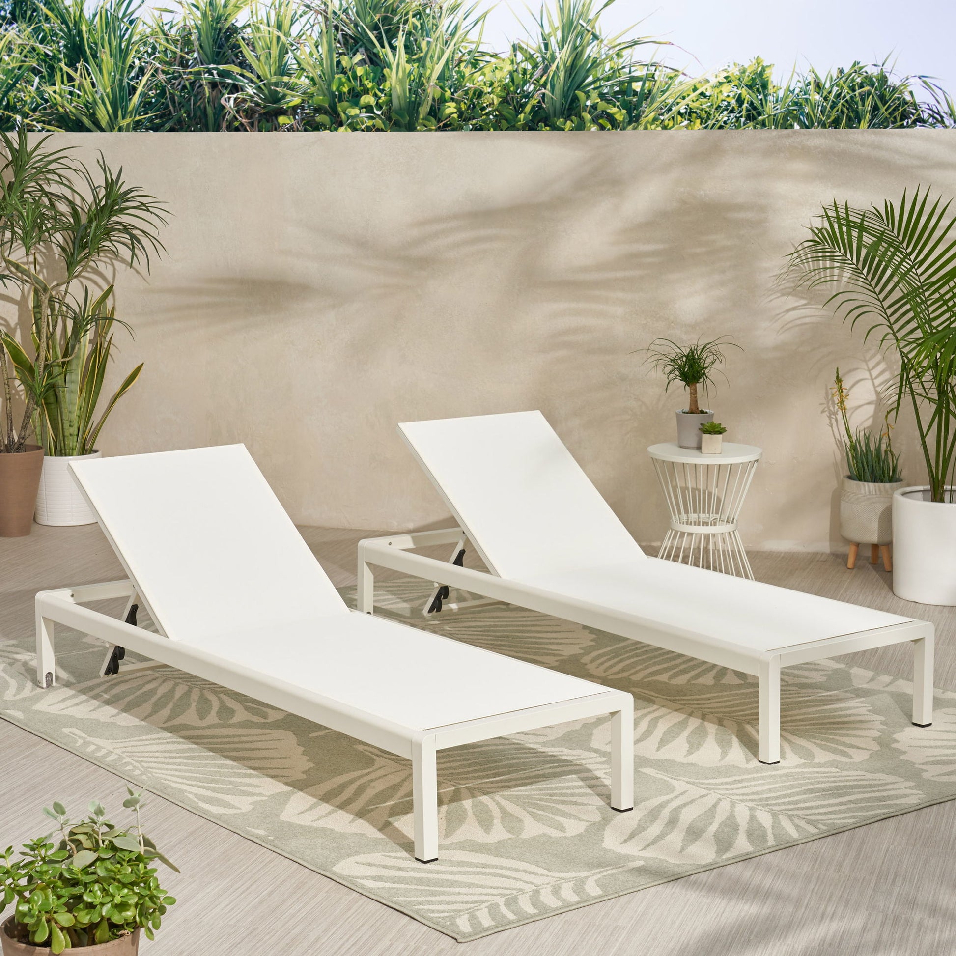 Outdoor Patio Chaise Lounge With 5 Reclining Positions - Best Buy Furniture