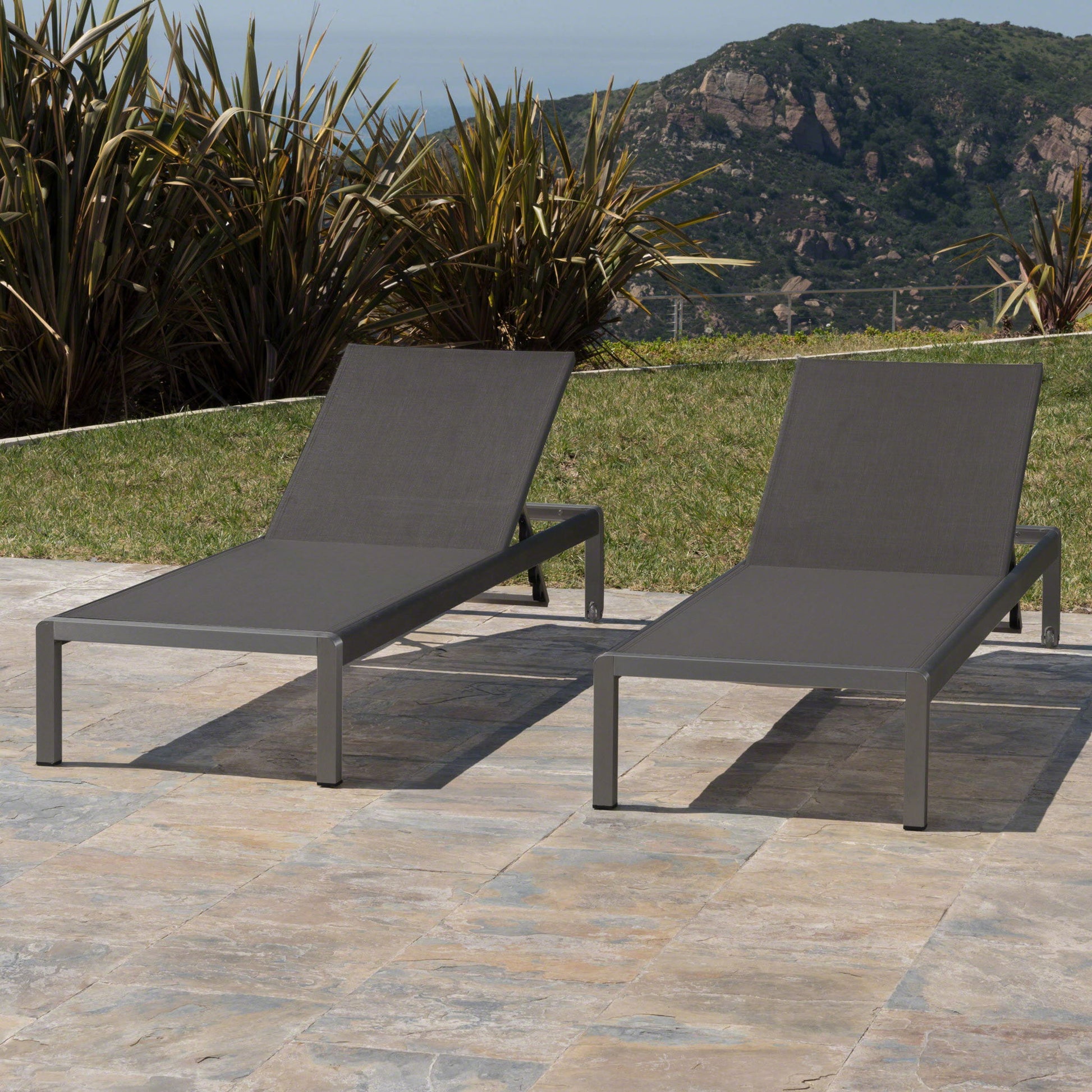 Outdoor Patio Chaise Lounge With 5 Reclining Positions - Best Buy Furniture