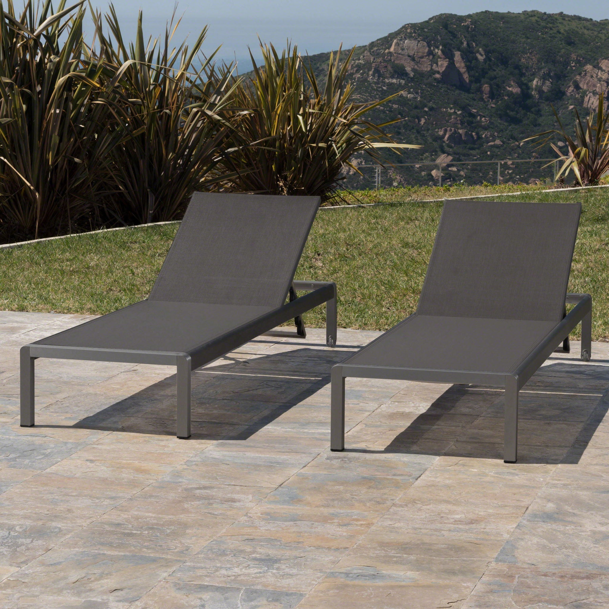 Outdoor Patio Chaise Lounge With 5 Reclining Positions - Best Buy Furniture