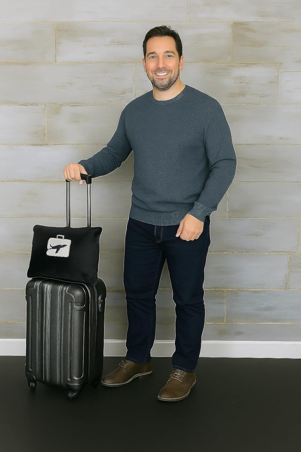 Comfort Fly Travel Blanket & Pillow – 2-in-1 Micro Plush Airplane Blanket with Carry Case (40" x 70") - Best Buy Furniture