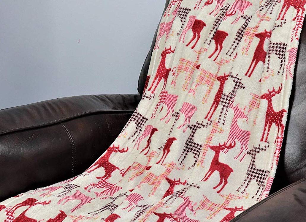 Decor&More Festive Holiday Microplush Throw Blanket (50" x 60") - Forest Friends - Best Buy Furniture