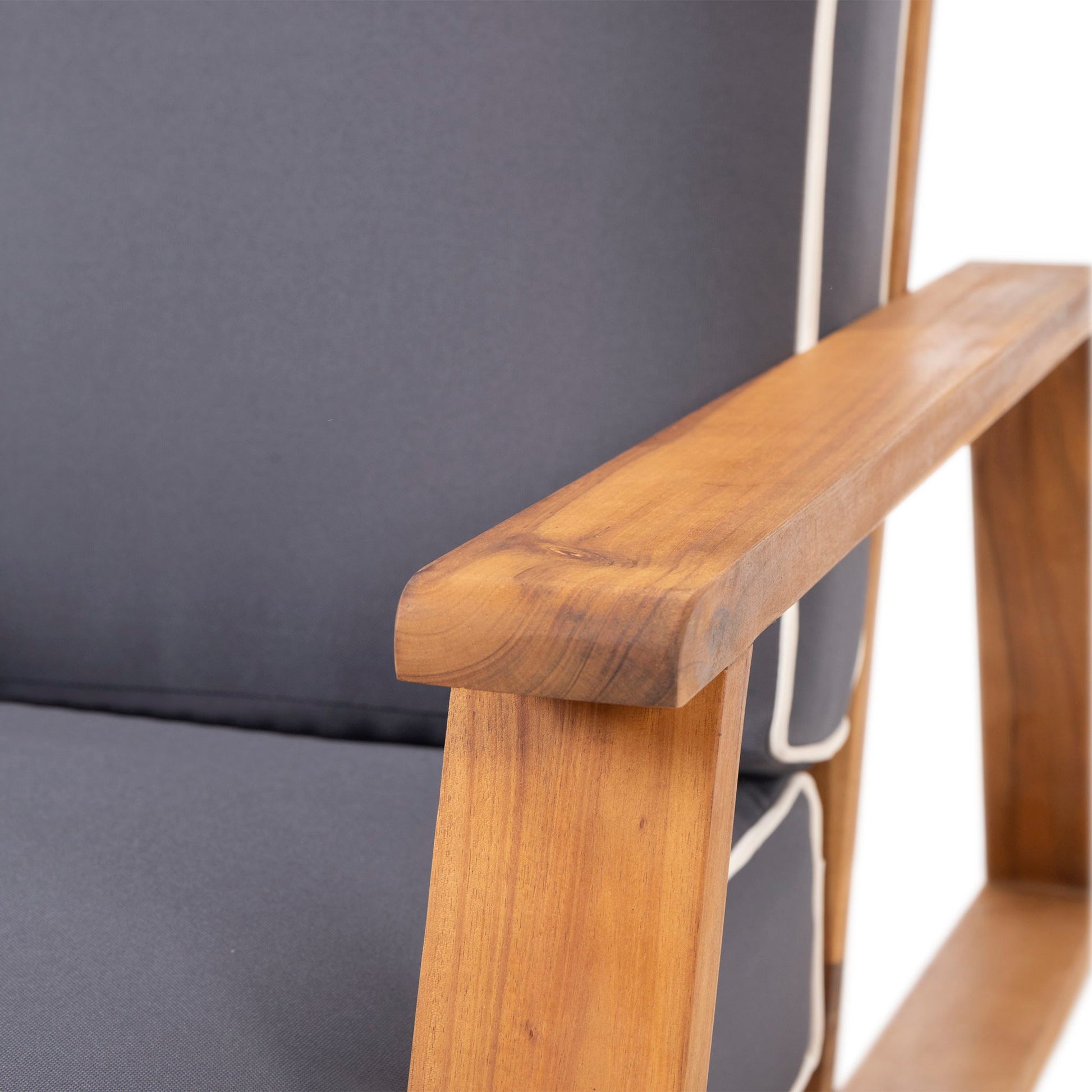 Patio Lounge Chair, Outdoor Club Chair - Best Buy Furniture