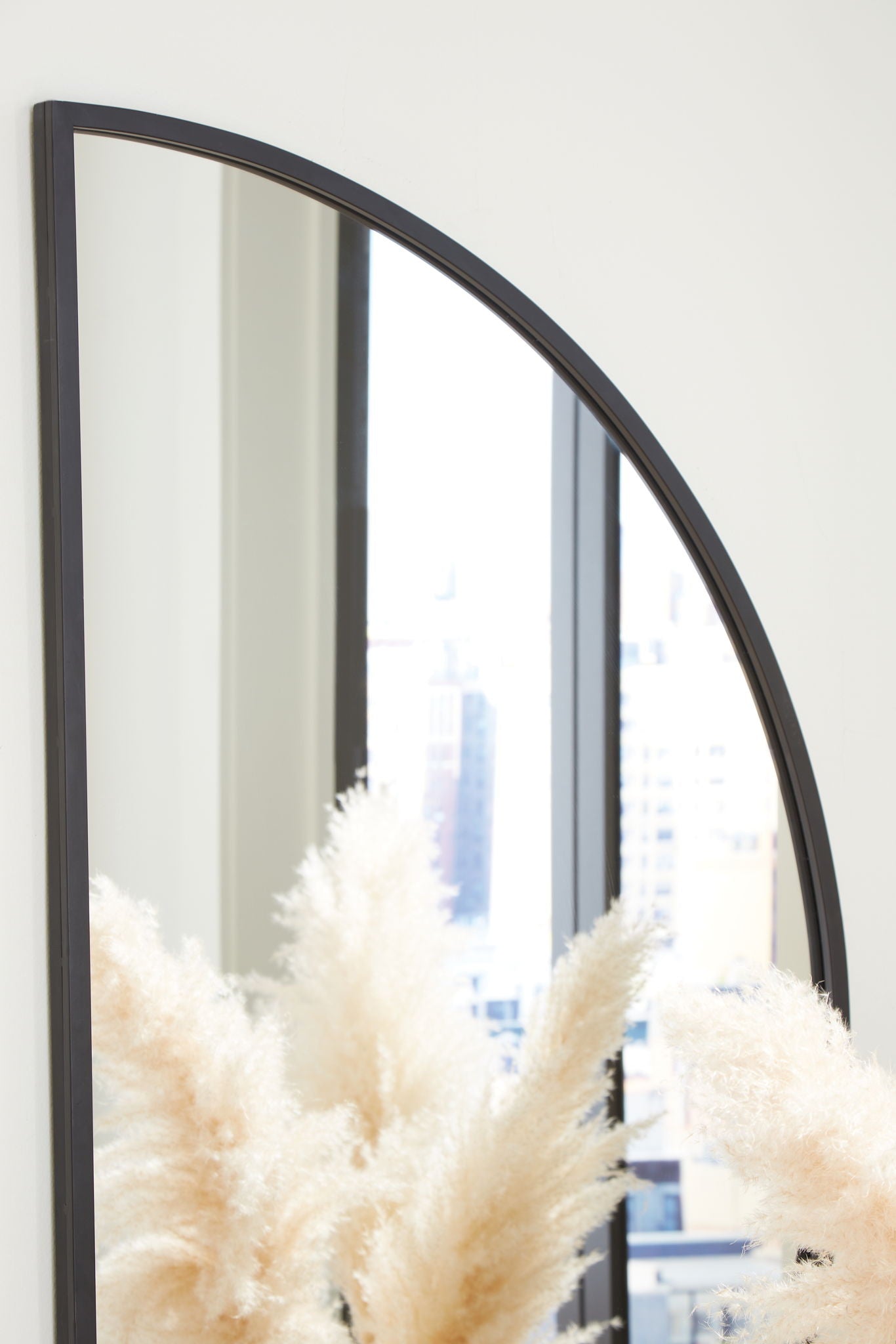 Denlow - Accent Mirror - Black - Best Buy Furniture