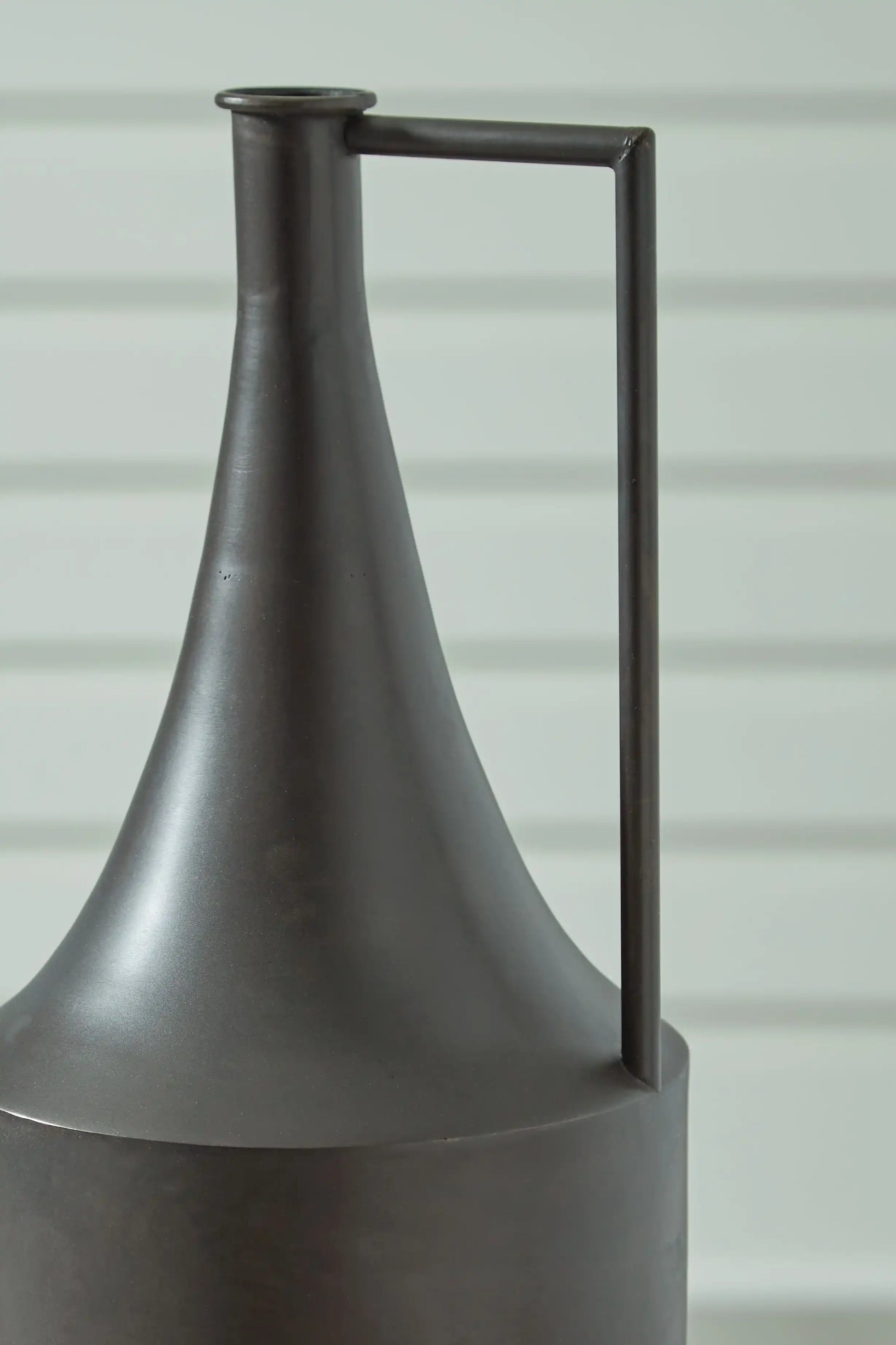 Zainforth - Vase - Best Buy Furniture