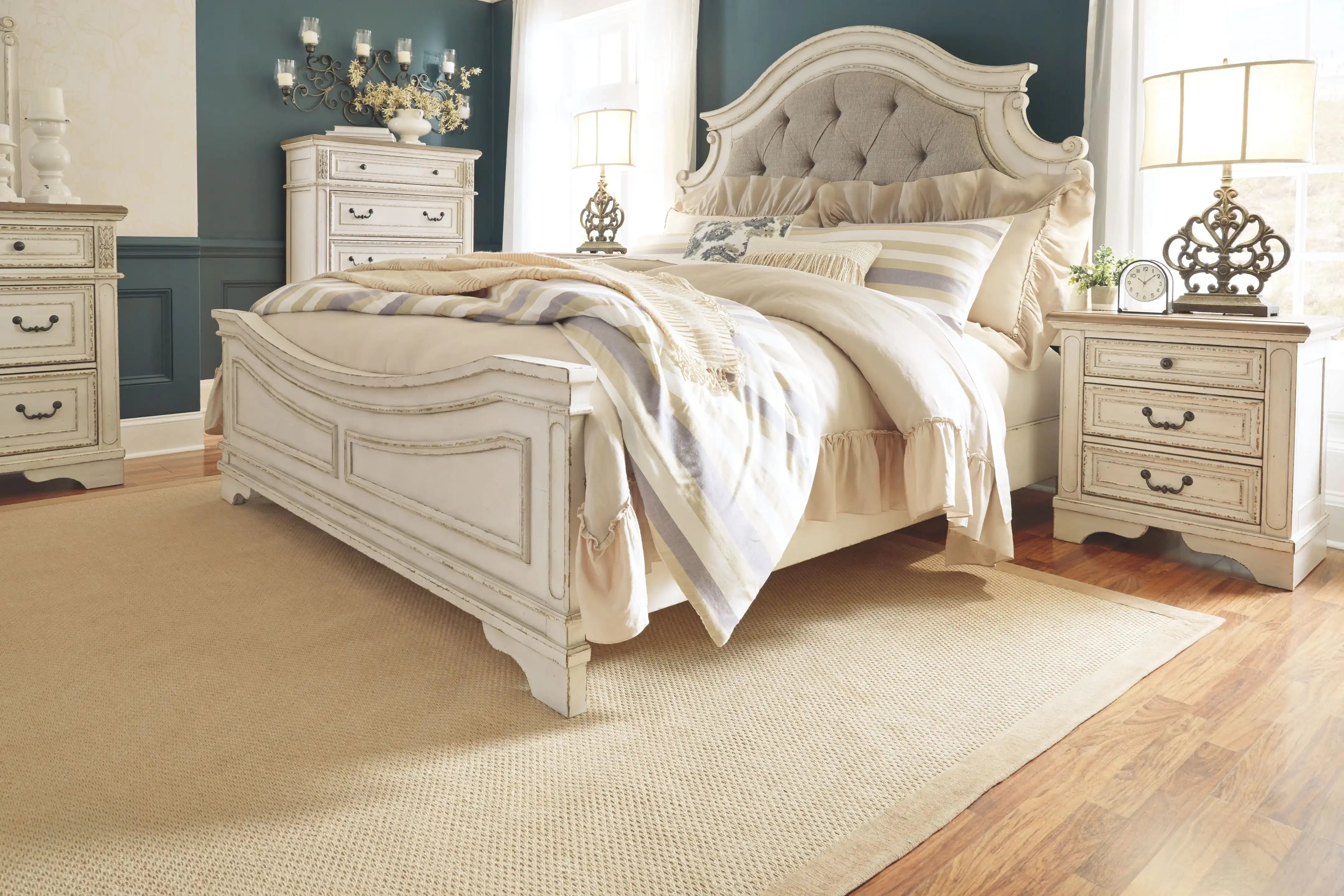 Realyn - Panel Bedroom Set - Best Buy Furniture