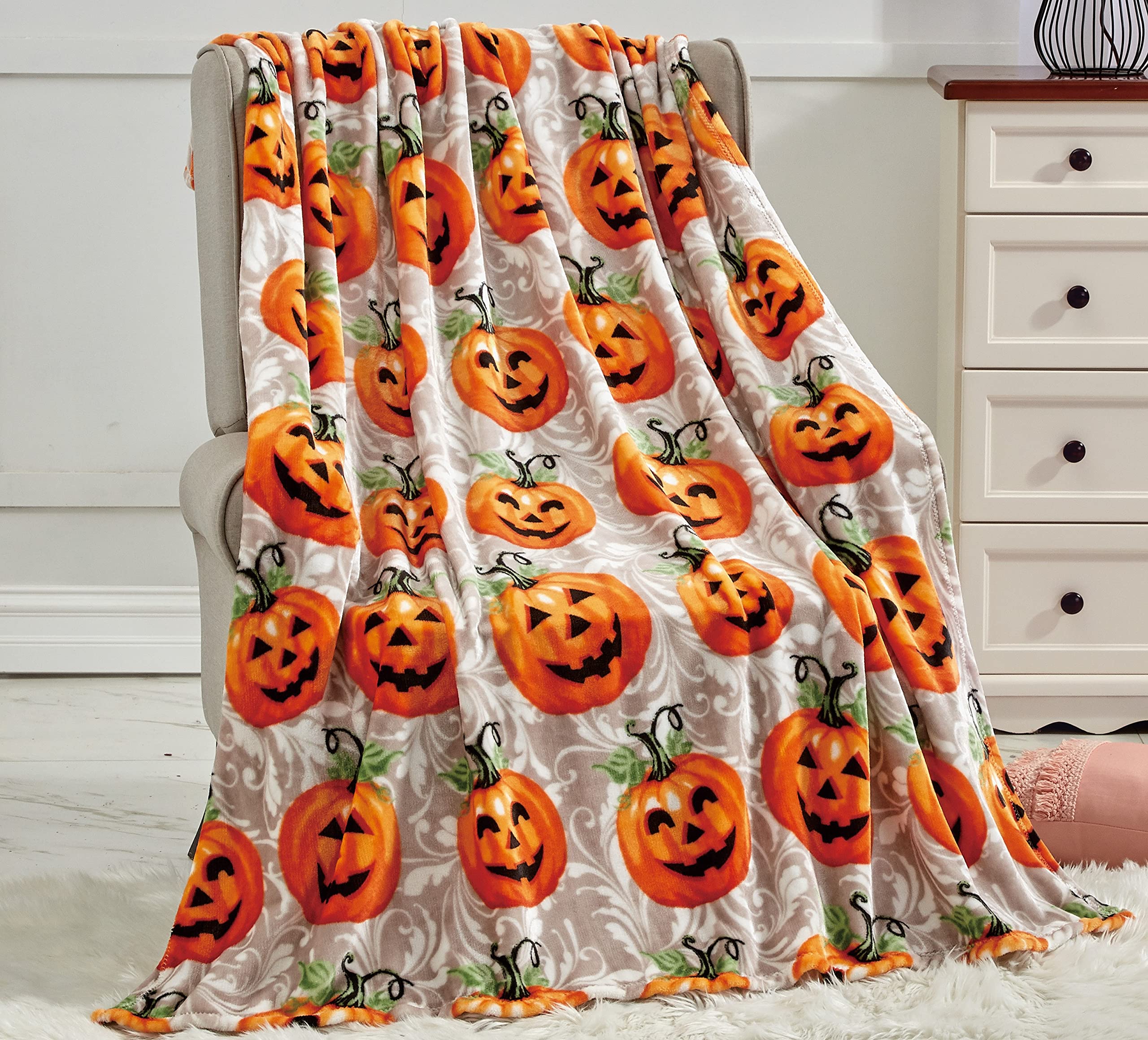 Happy Halloween Microplush Throw Blanket (50 X 60 Inch) - Pumpkins - Best Buy Furniture