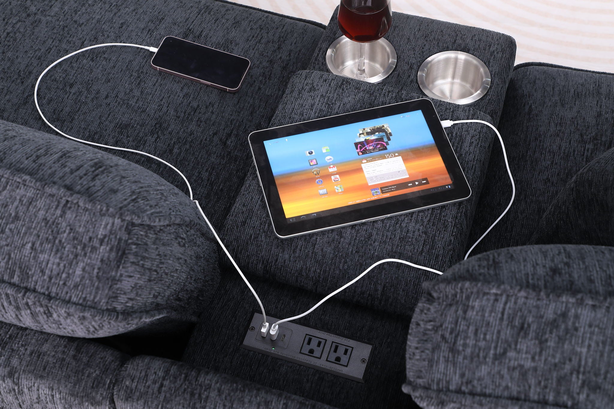 Lily - Sectional Sofa With Ottoman - Black - Best Buy Furniture