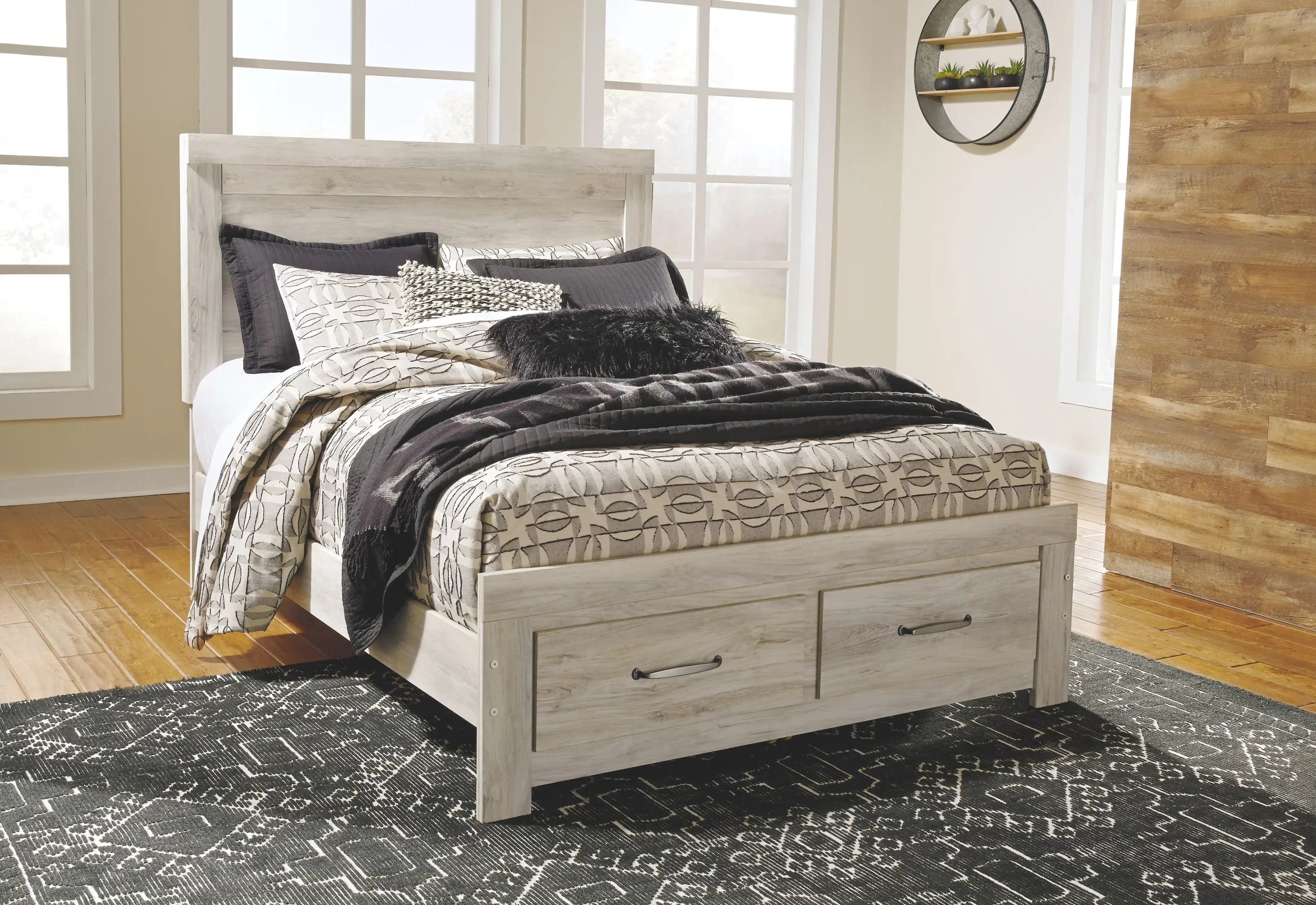 Bellaby - Platform Bed With Storage - Best Buy Furniture