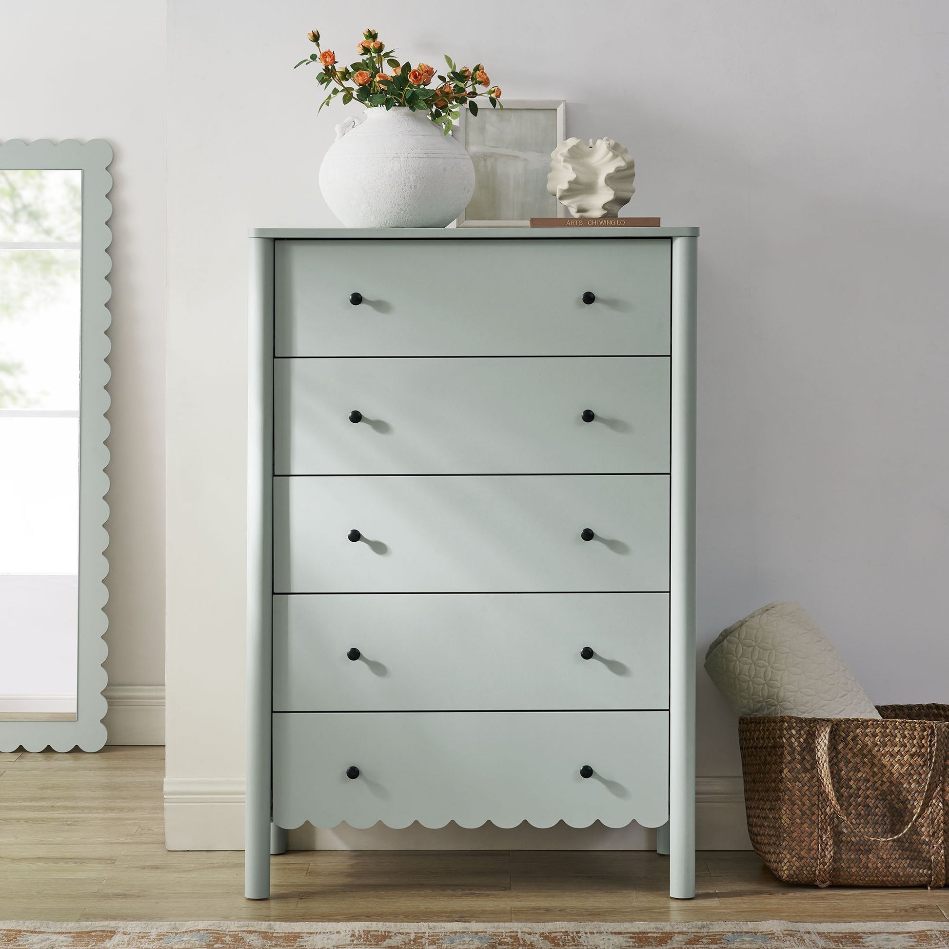 Emmeline Scalloped 5-Drawer Chest - Best Buy Furniture