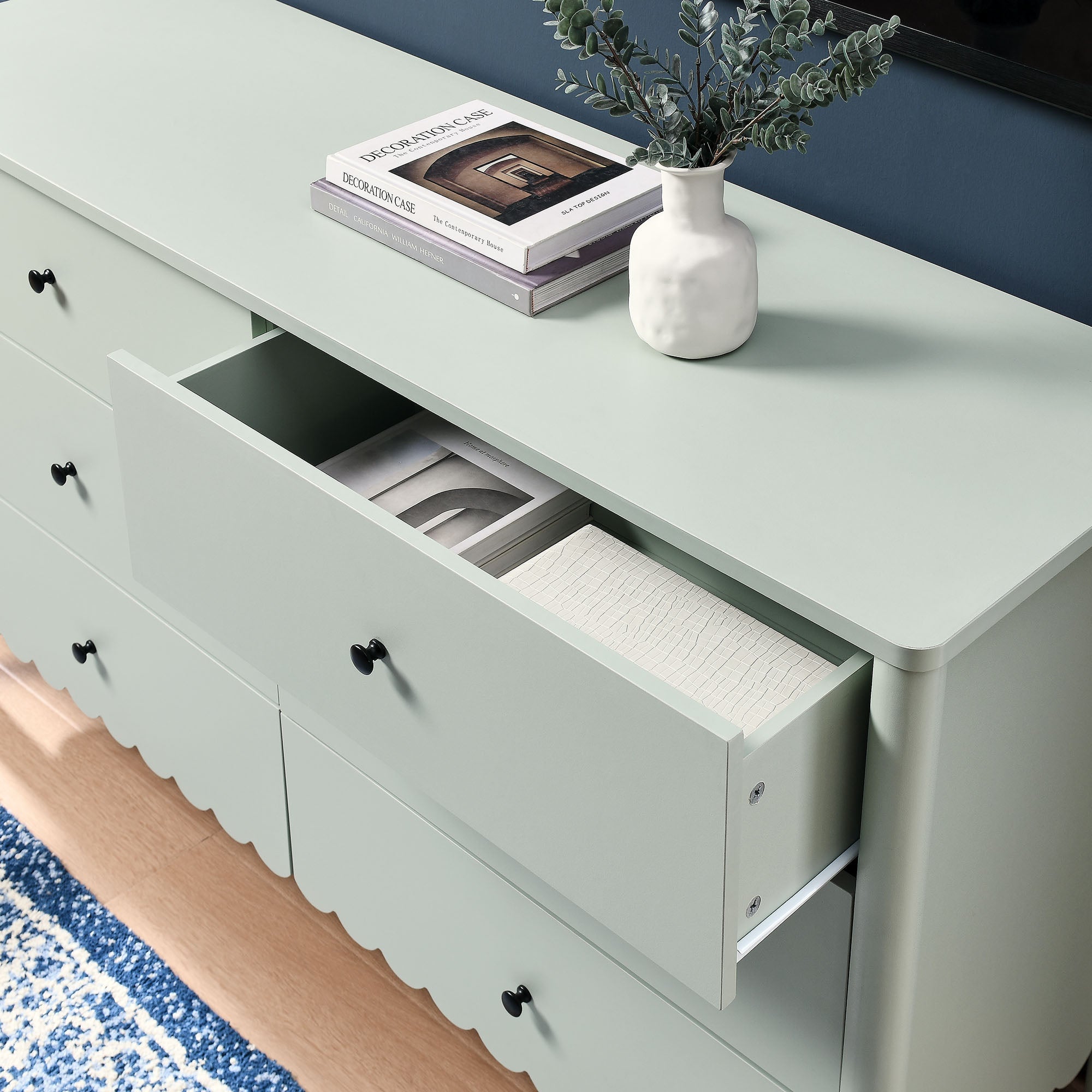 Emmeline Scalloped 6-Drawer Dresser - Best Buy Furniture