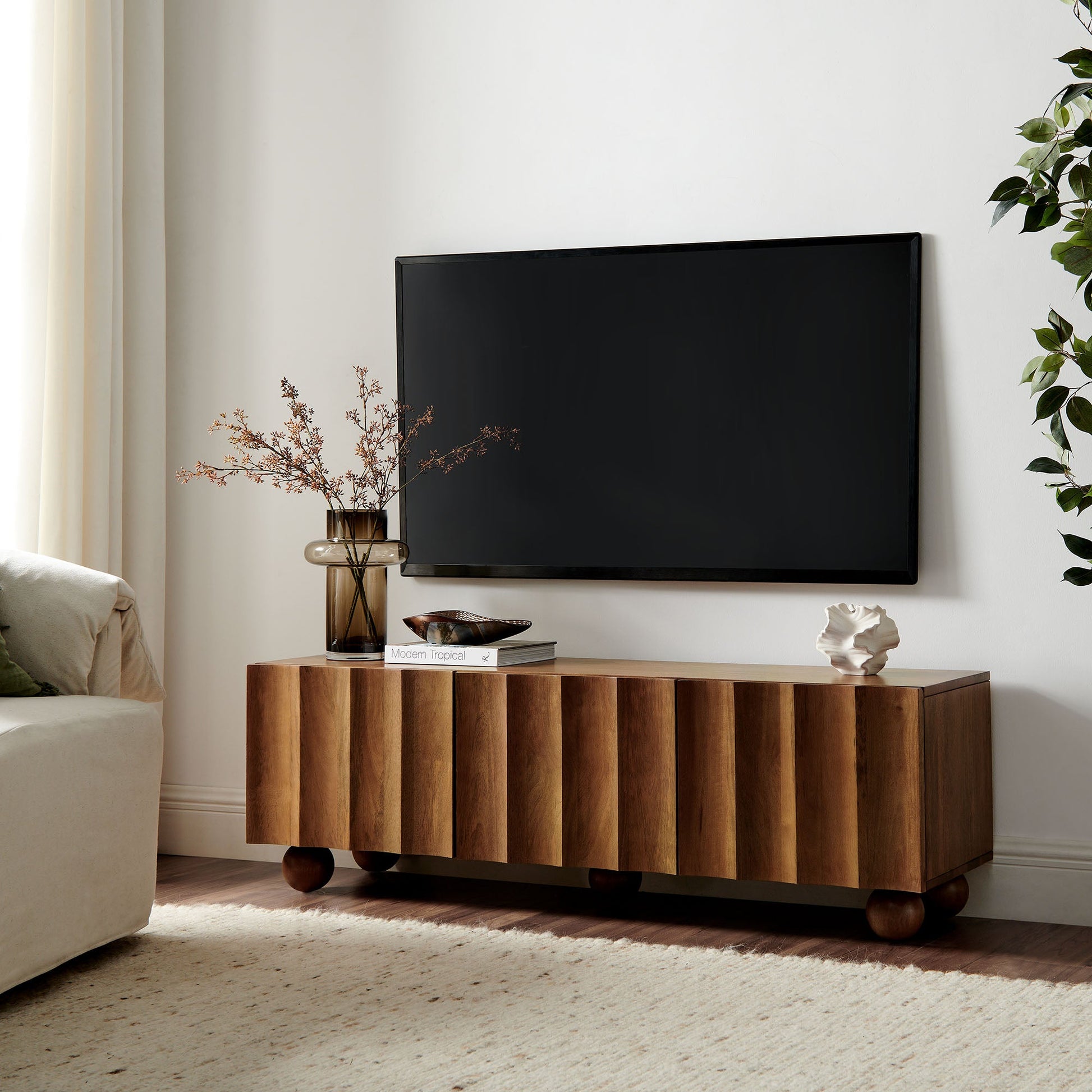 Sorren Scalloped 54" Wood TV Stand - Best Buy Furniture