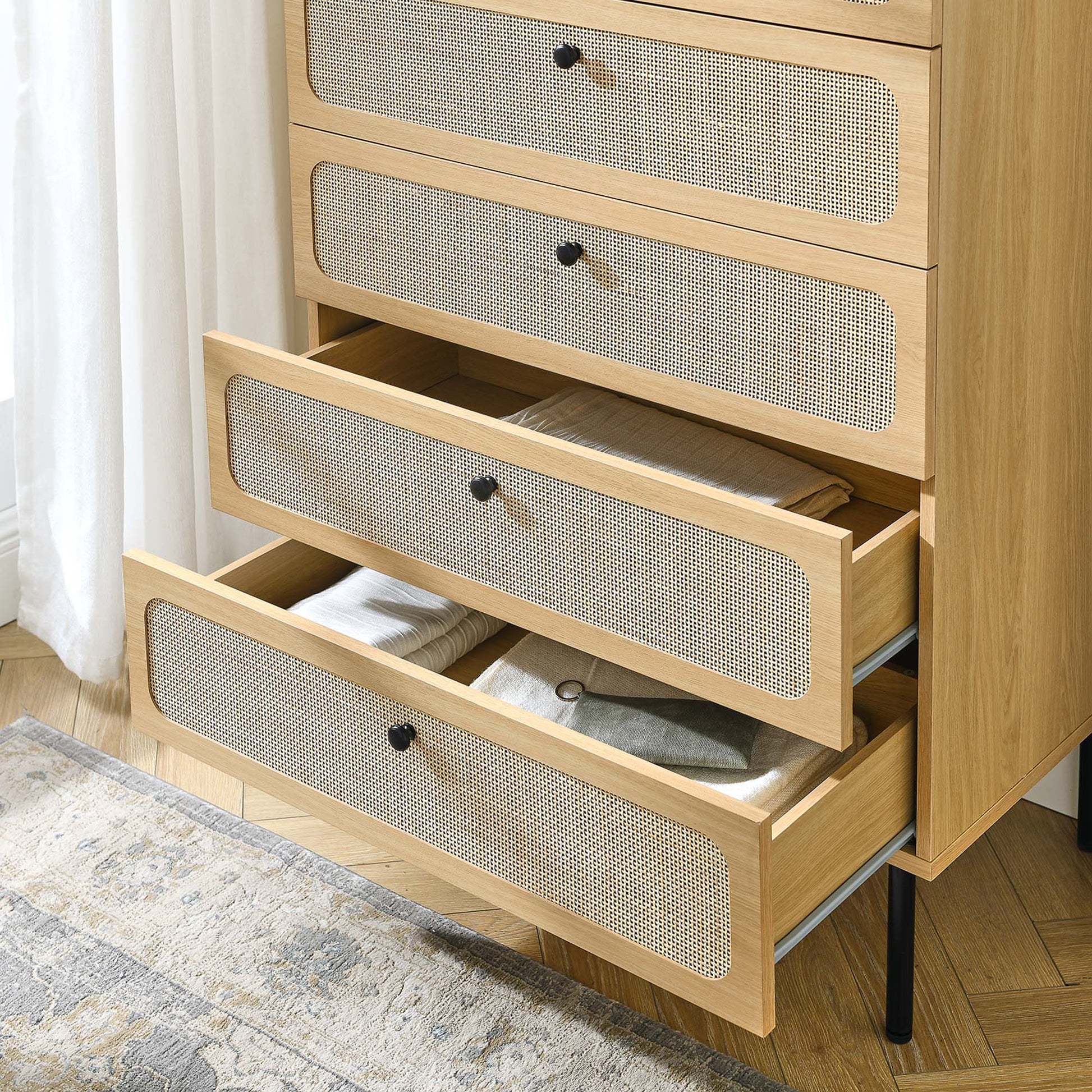 Chaucer 5-Drawer Chest - Best Buy Furniture