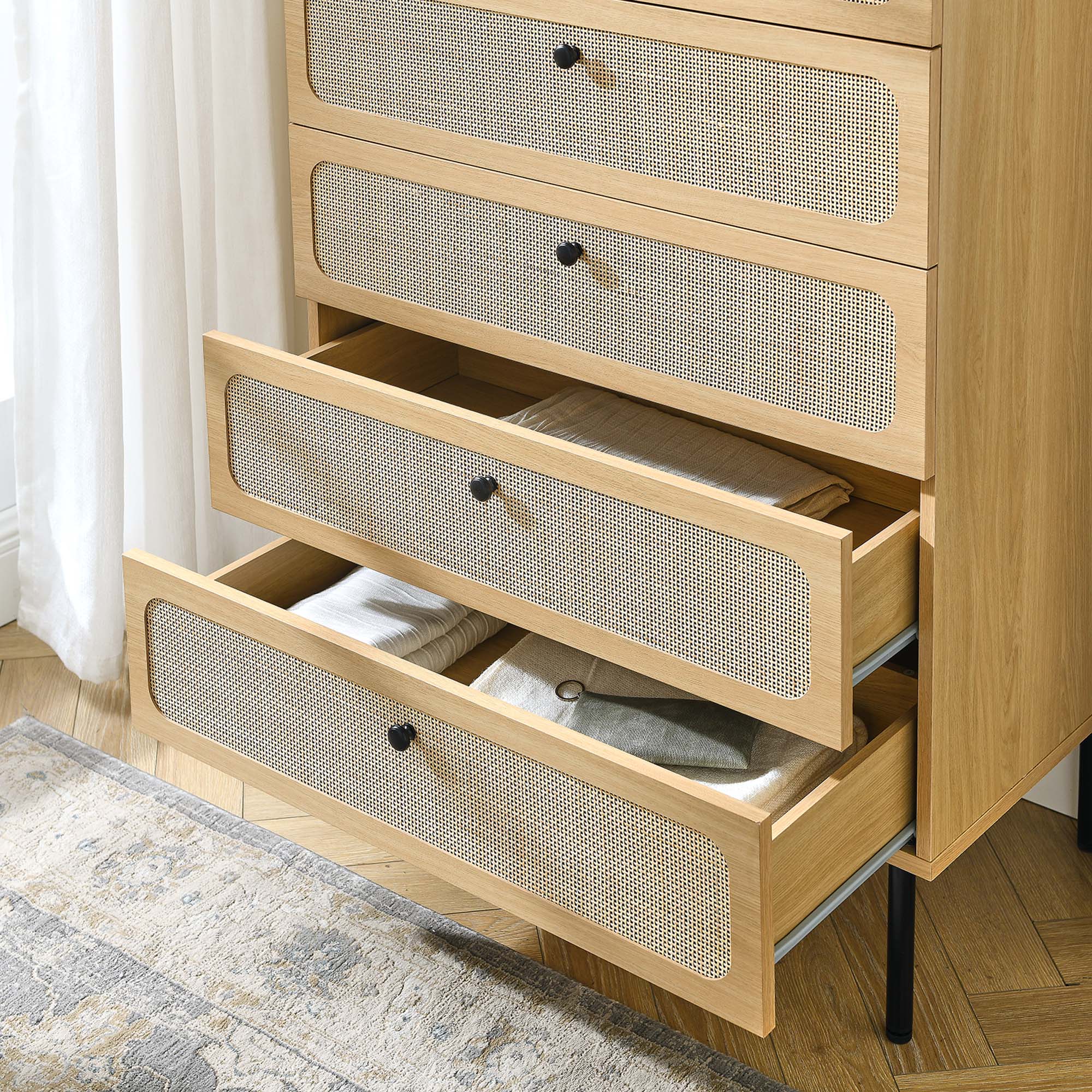 Chaucer 5-Drawer Chest - Best Buy Furniture