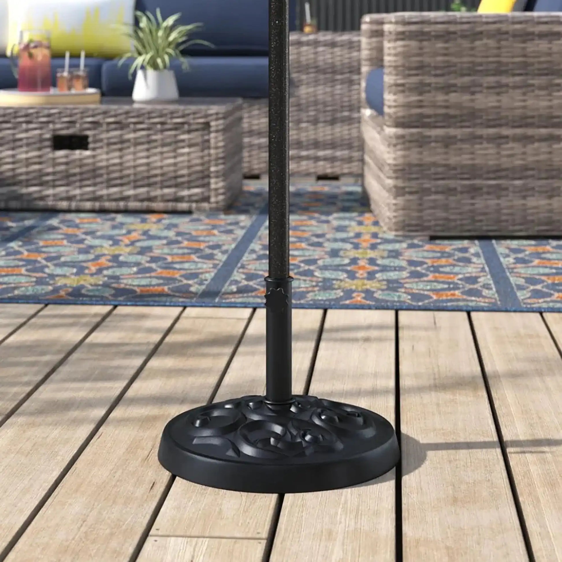Rust-Resistant Resin Umbrella Base - Black - Best Buy Furniture