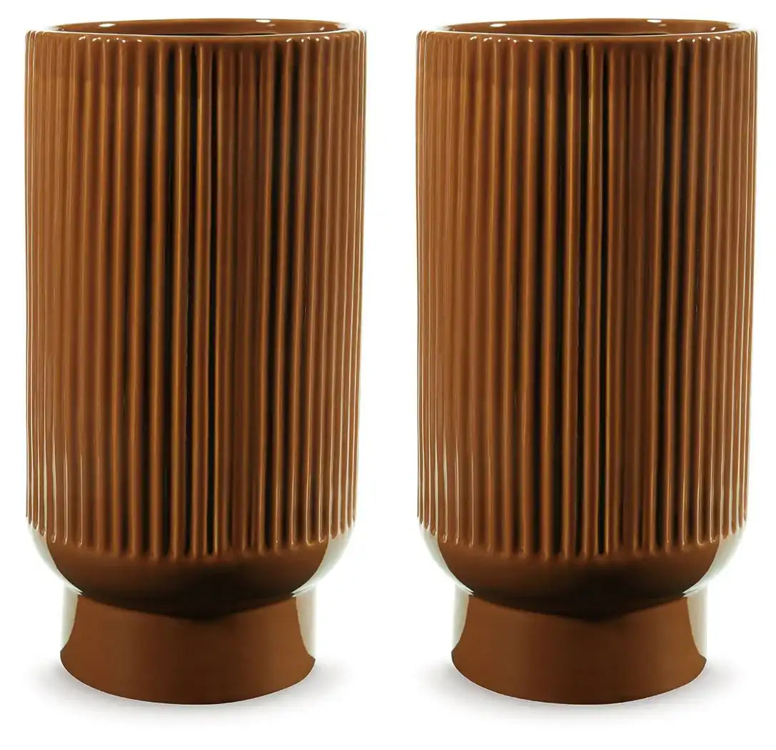 Avalyah - Medium Vase - Best Buy Furniture