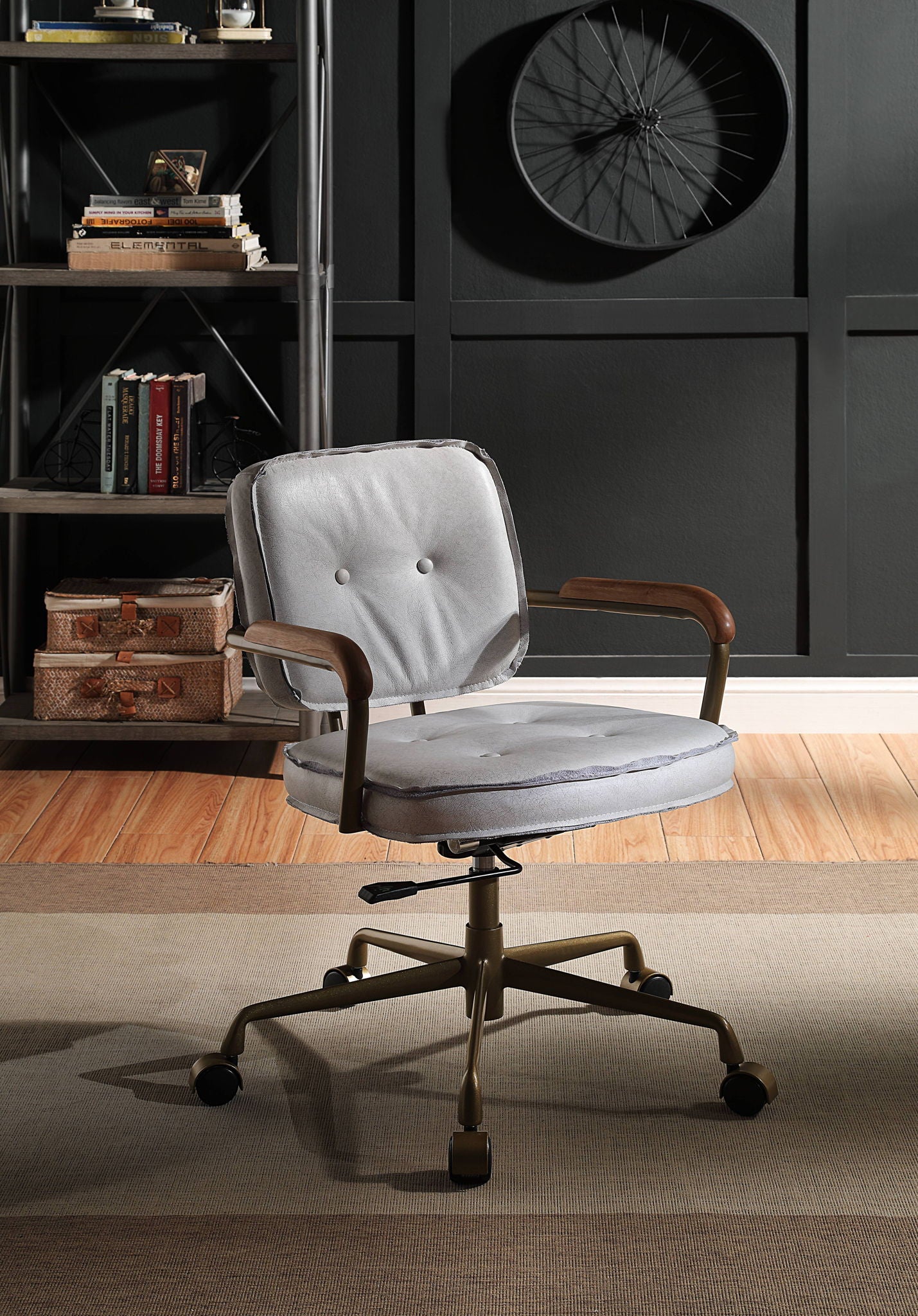 Siecross - Top Grain Leather Office Chair - Best Buy Furniture