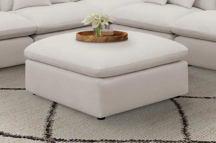 Hobson - Square Upholstered Ottoman - Best Buy Furniture
