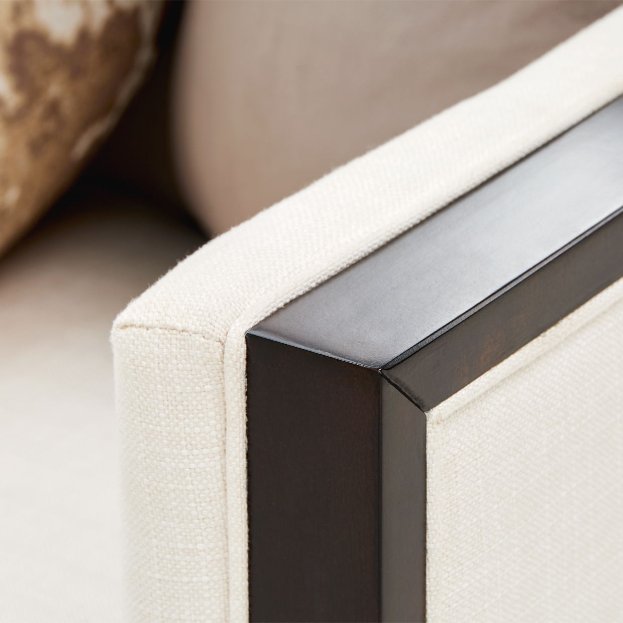 Belmont Place - Loveseat - Cream / Espresso - Best Buy Furniture