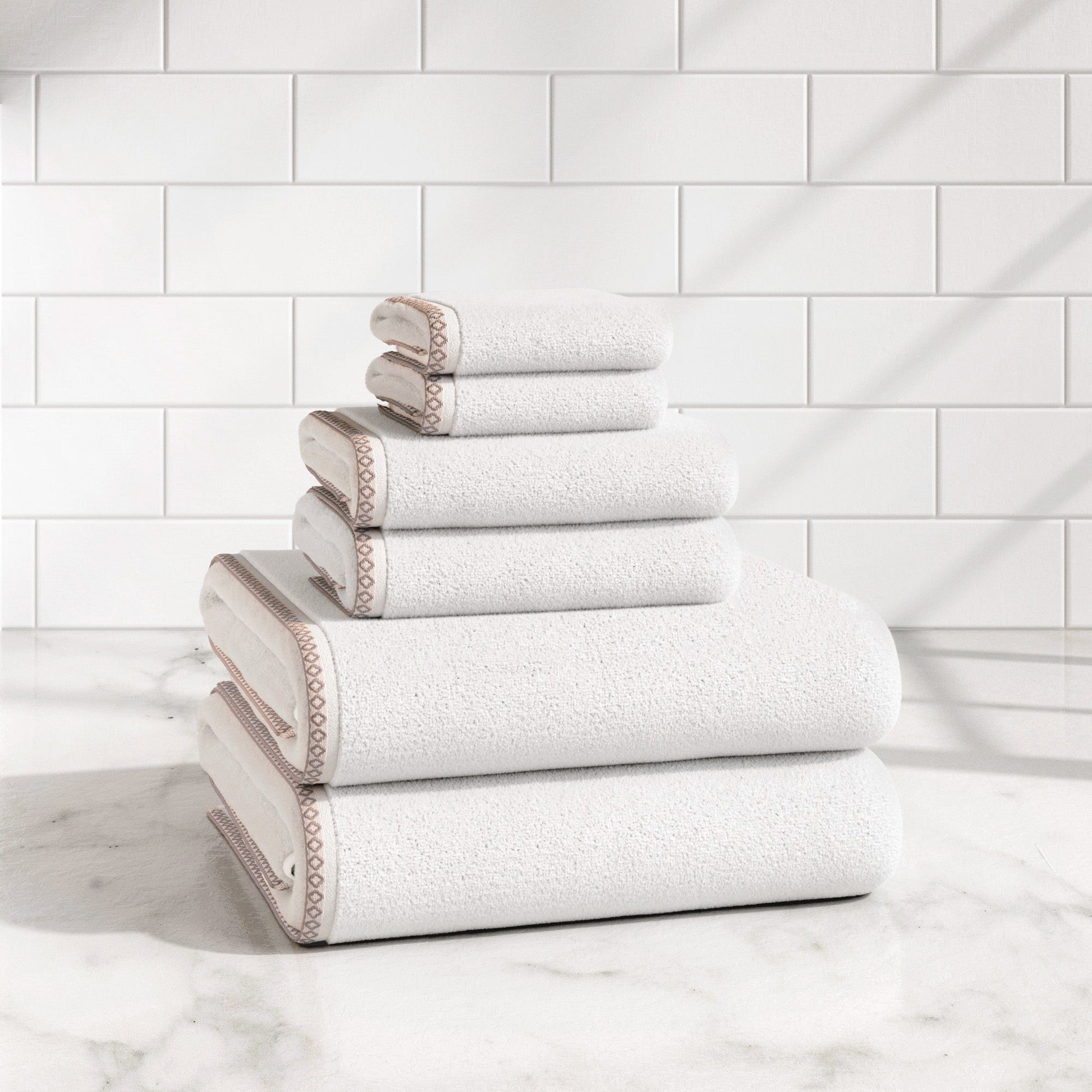 Cotton Border-Stitched 6-Piece Towel Set - Valery Collection - Best Buy Furniture