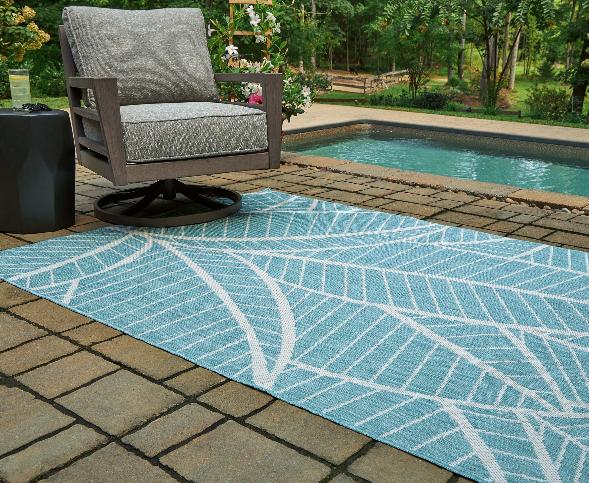Hulsia - Rug - Best Buy Furniture
